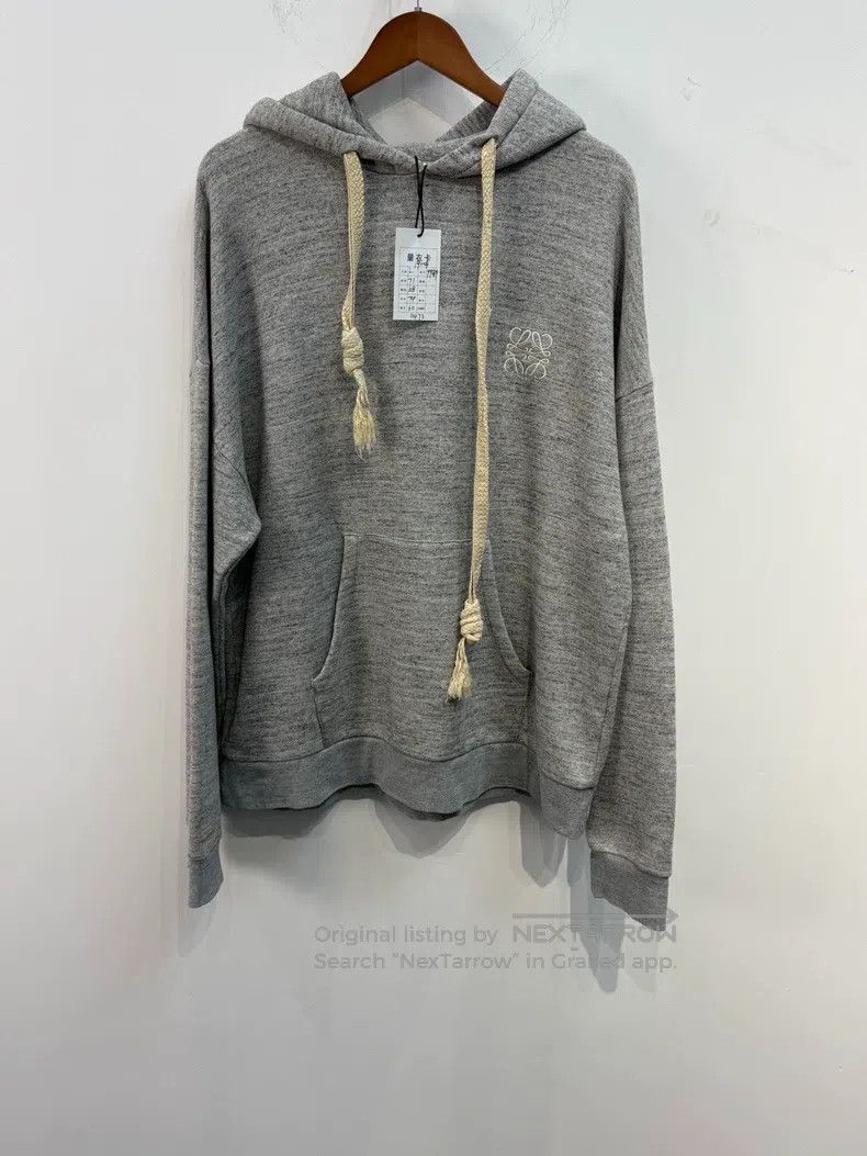 Loewe Loewe Gray embroidered logo long hoodie sweatshirt Size US L / EU 52-54 / 3 - 1 Thumbnail