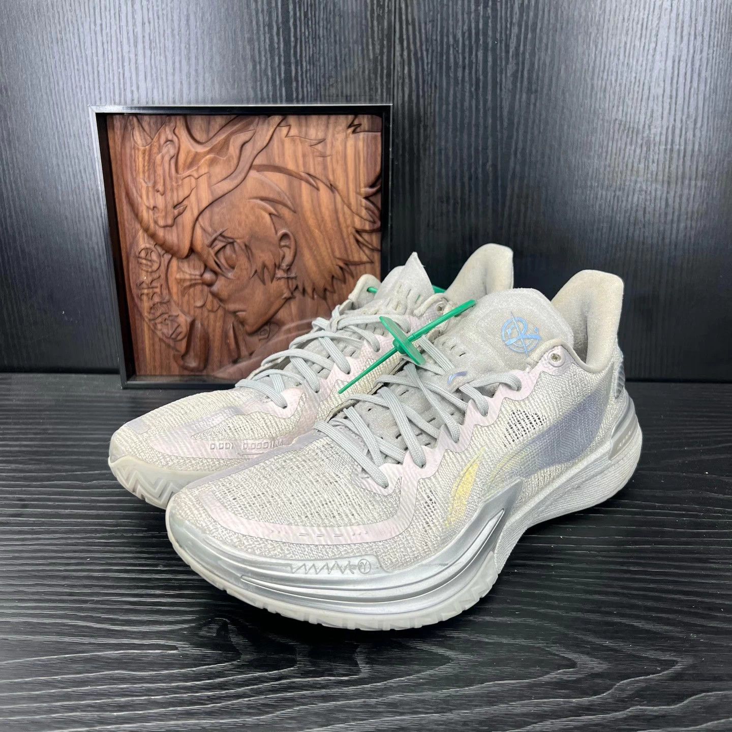Li-Ning LI-NING Gamma Silver 44 Mint with Box Size US 10.5 / EU 43-44 - 1 Thumbnail