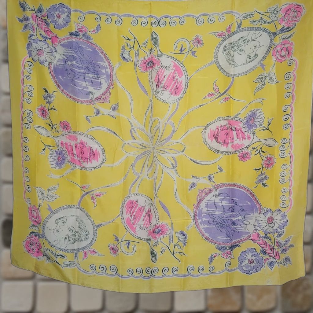 Vintage Vintage Women's Silk-Like Yellow Scarf Casual Accessory 35.5x33" Womens Size ONE SIZE - 1 Thumbnail