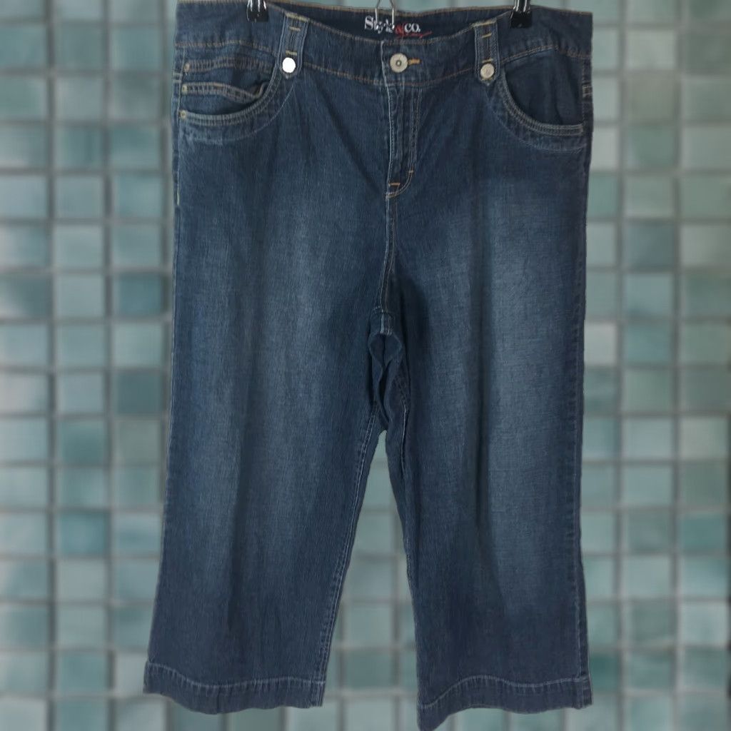 Vintage Style & Co Women's Blue Denim Cropped Jeans Size 14 Regular Fit Mid Rise 5-Pocket Modern Size 36" / US 14 / IT 50 - 1 Thumbnail