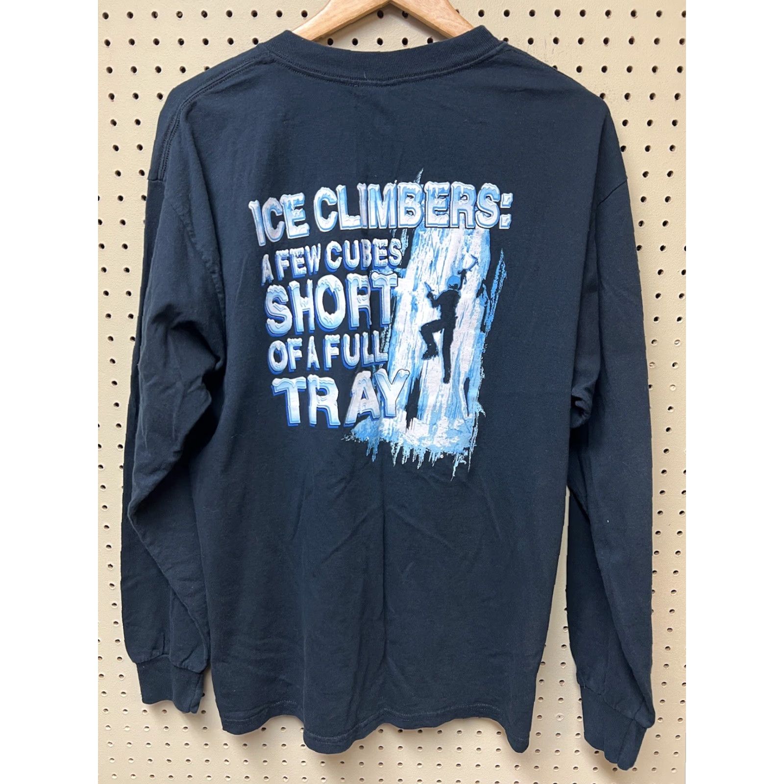 Gildan Mens XL Ouray Colorado Black Long Sleeve Black T-shirt Graphic Size US XL / EU 56 / 4 - 2 Thumbnail