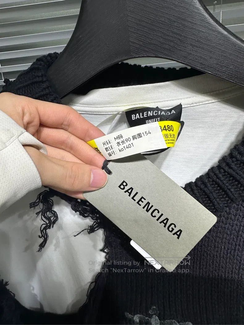 Balenciaga Balenciaga Destroyed, oversized, crown and wheat embroider Size US M / EU 48-50 / 2 - 6 Thumbnail