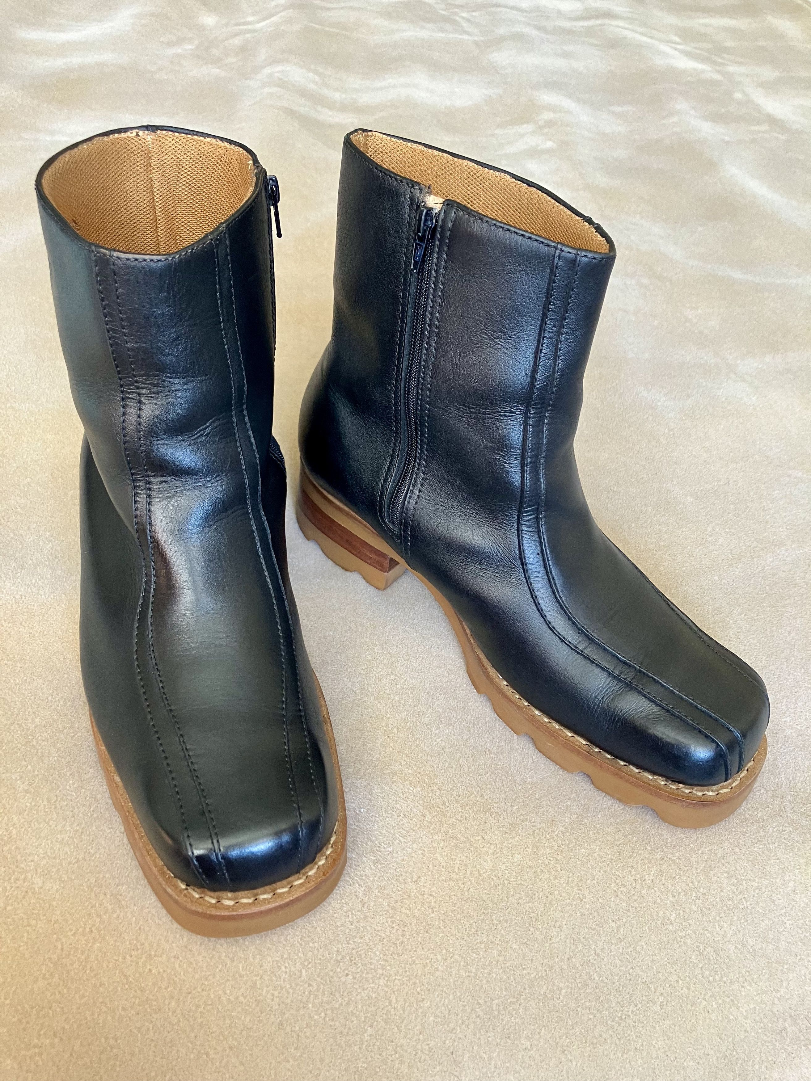 Durango Durango Vintage Black Lug Sole Heeled Boot Size US 8.5 / EU 41-42 - 1 Thumbnail