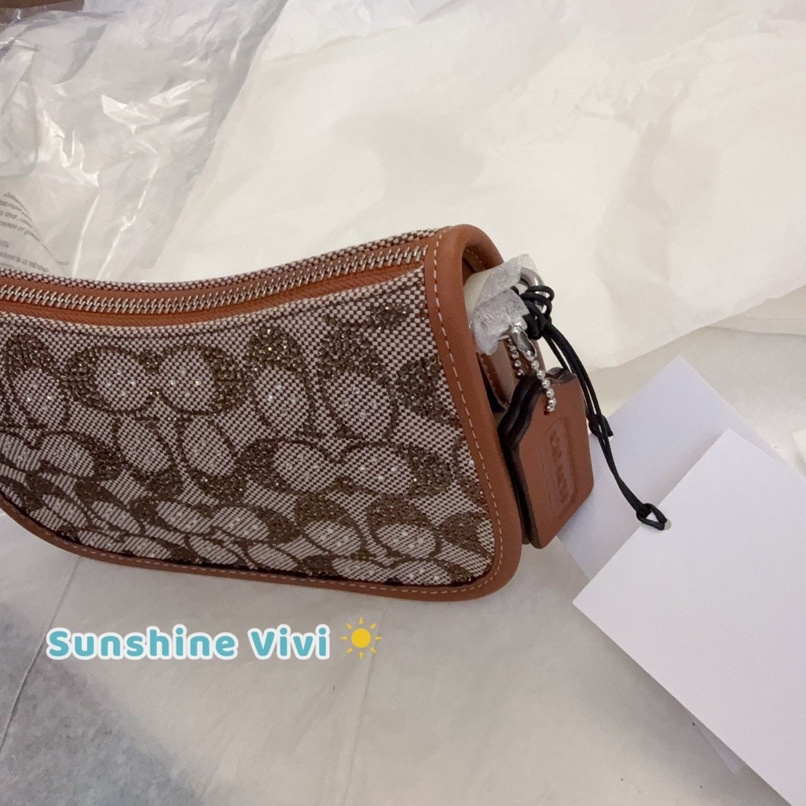 Coach NWT Coach Swinger 20 Bag Chain Crystal CW568 BURNISHED Amber Size ONE SIZE - 5 Thumbnail