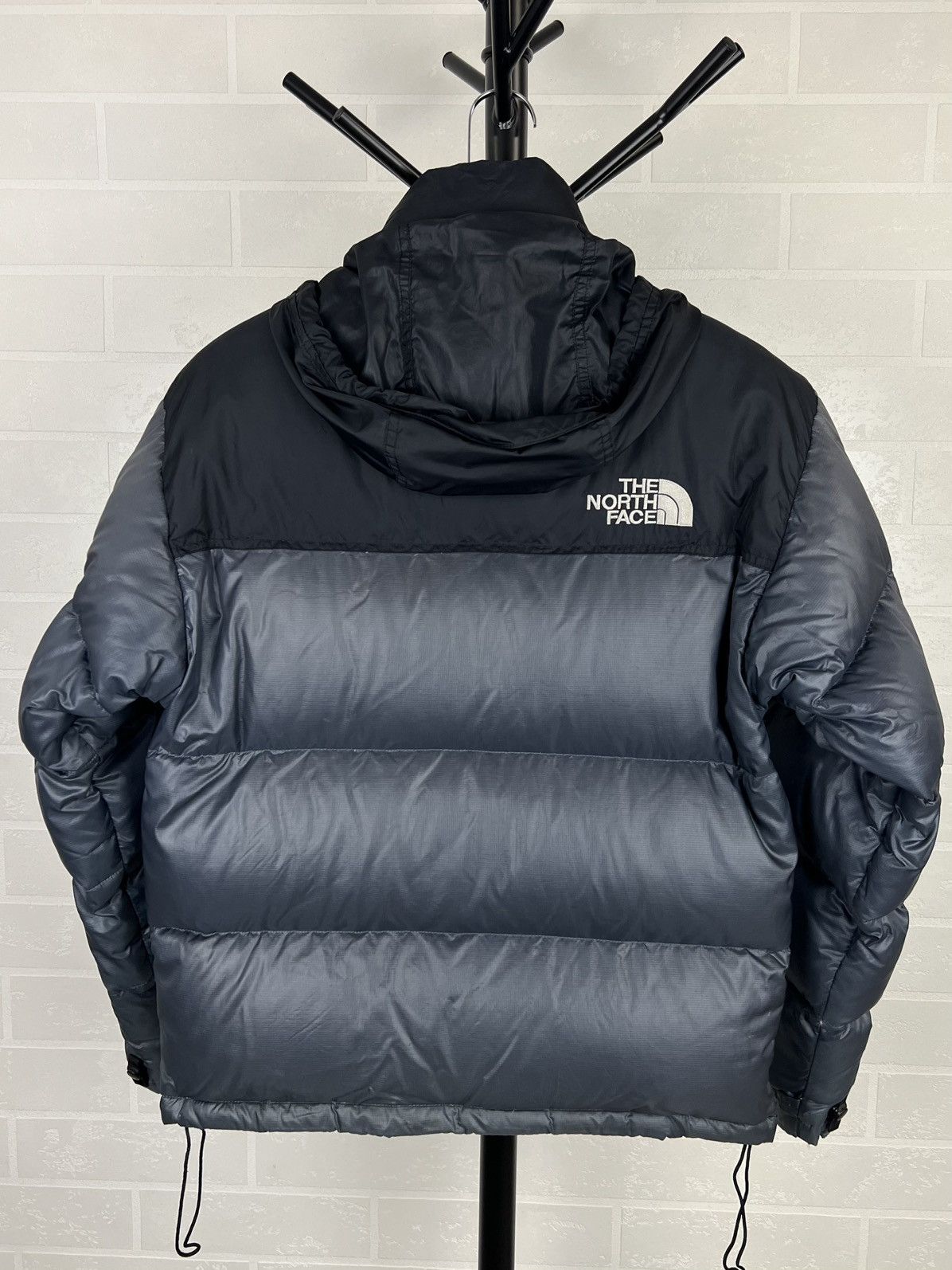 The North Face THE NORTH FACE Down Puffer Jacket Nuptse 700 Logo Mens Size US XS / EU 42 / 0 - 11 Thumbnail