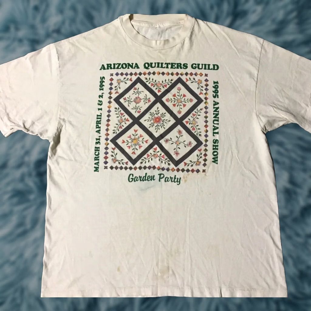 Vintage VINTAGE Arizona Quilters Guild Shirt XL White 90s Distressed Grunge Sun Quilt Heart Art Man/Unisex T-Shirt Size US XL / EU 56 / 4 - 1 Thumbnail