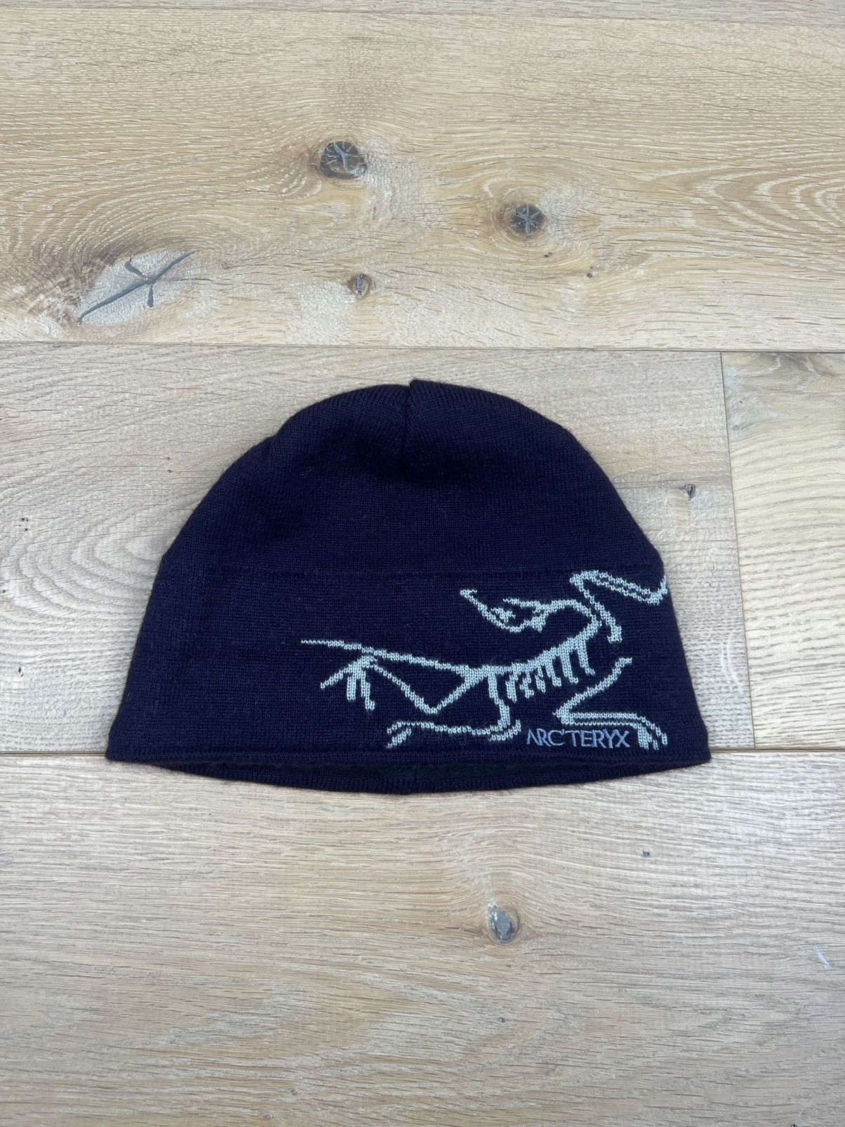 VINTAGE BIRD TOQUE