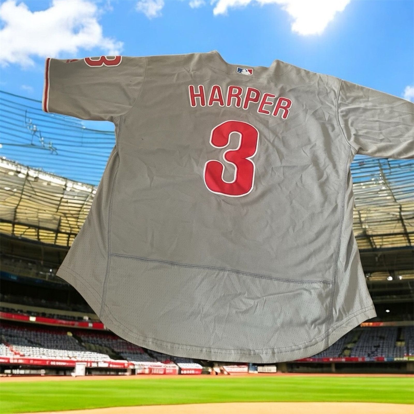 Majestic Majestic Gray Phillies Jersey, Harper #3, size 44 Size US S / EU 44-46 / 1 - 2 Thumbnail