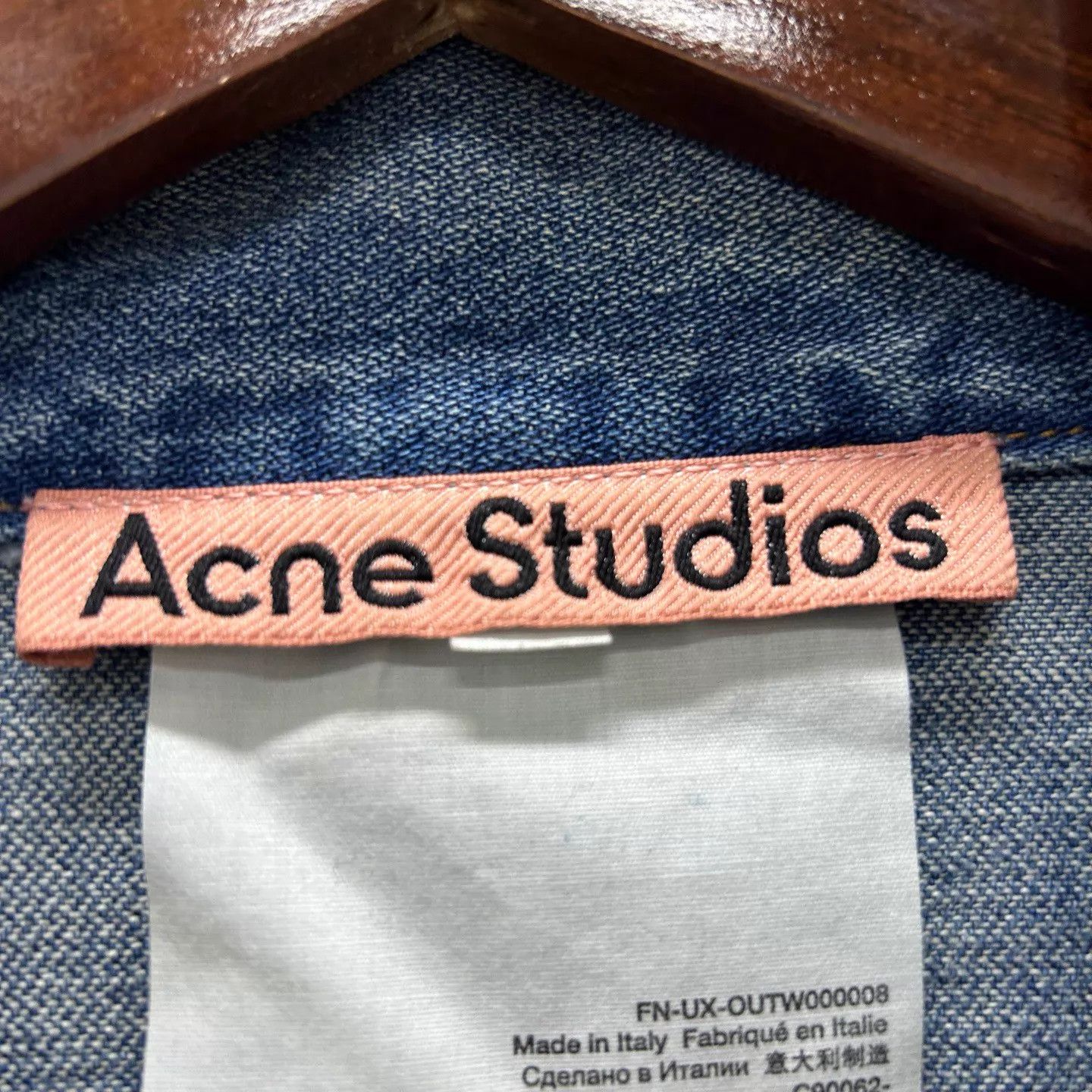 Acne Studios Acne Studios Vintage Blue Relaxed DenimJacket Mint Size US L / EU 52-54 / 3 - 3 Thumbnail