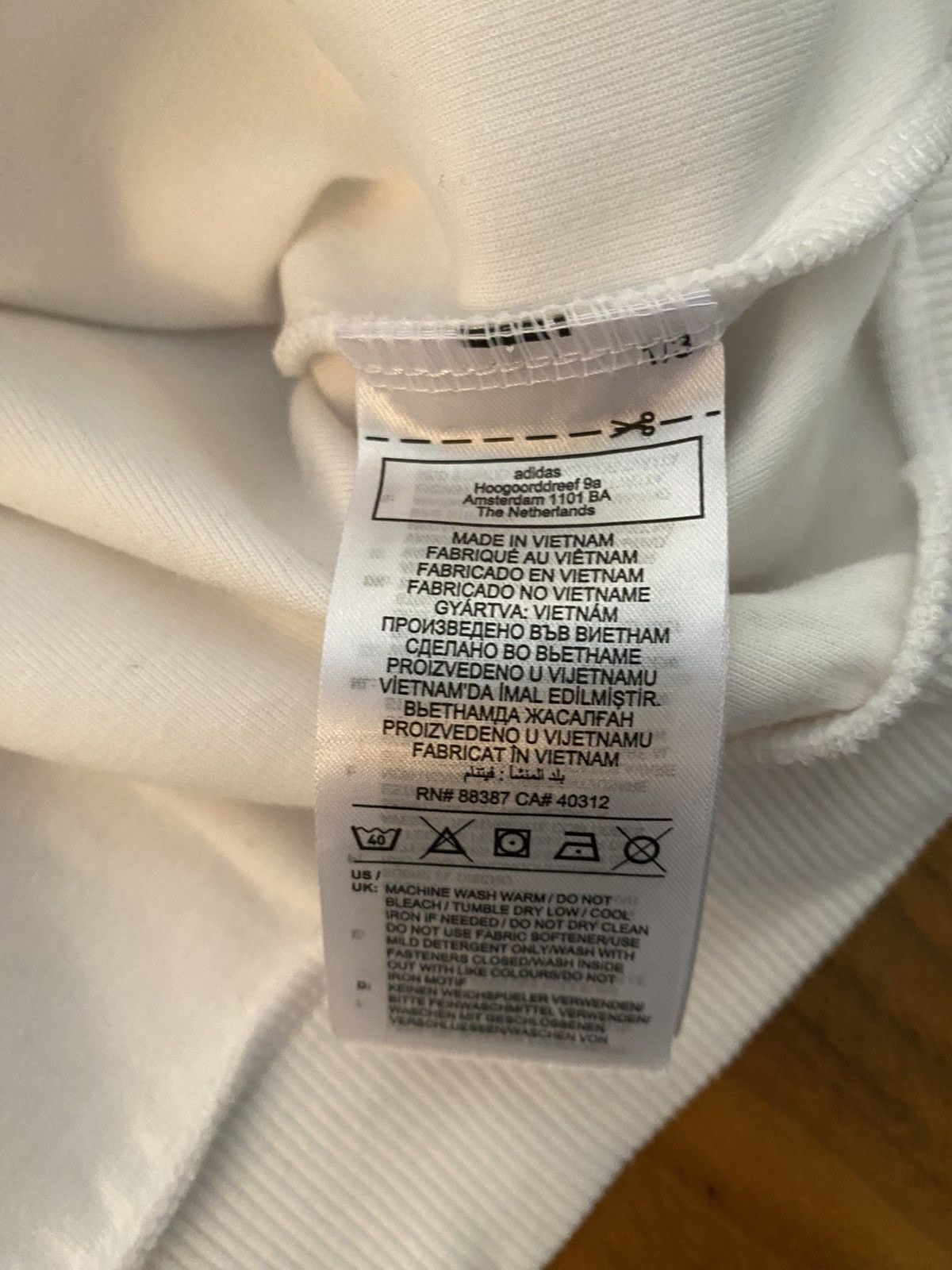 Adidas adidas Z.N.E. Hoodie (Womans) [Berlin] Size XL / US 12-14 / IT 48-50 - 6 Thumbnail