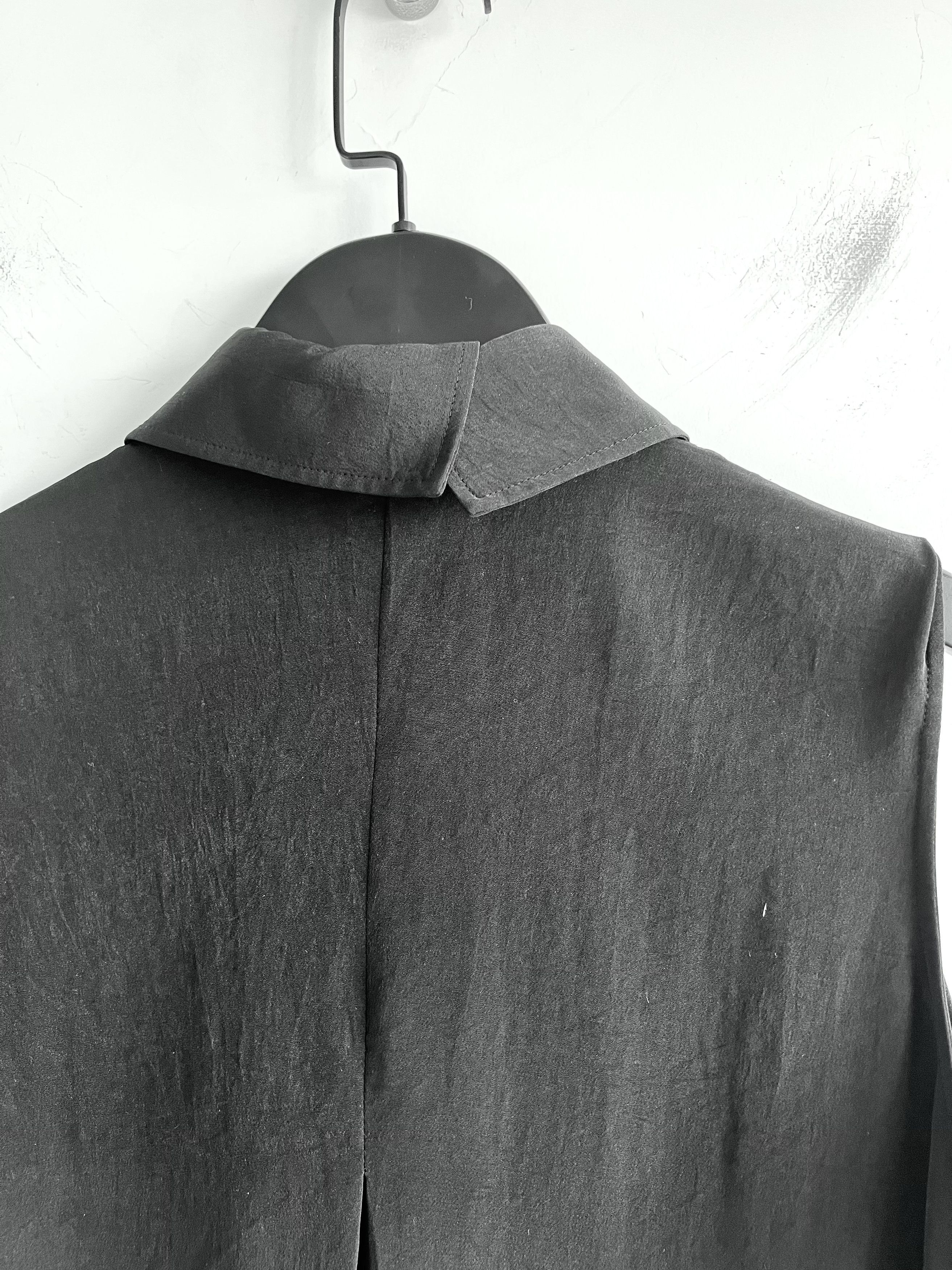 Yohji Yamamoto Y's Yohji Yamamoto - Sleeveless Triacetate Shirt Blouse Size S / US 4 / IT 40 - 4 Thumbnail