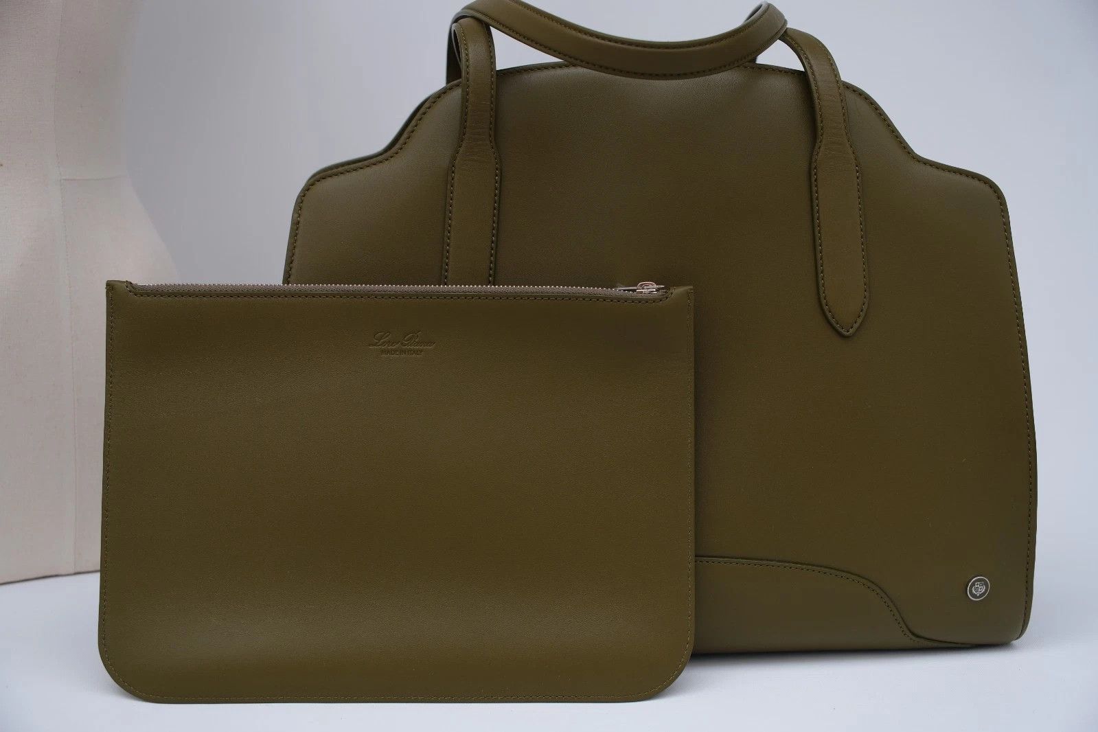 Loro Piana NEW Loro Piana Extra-Large Leather Tote Bag in Olive Green Size ONE SIZE - 4 Thumbnail