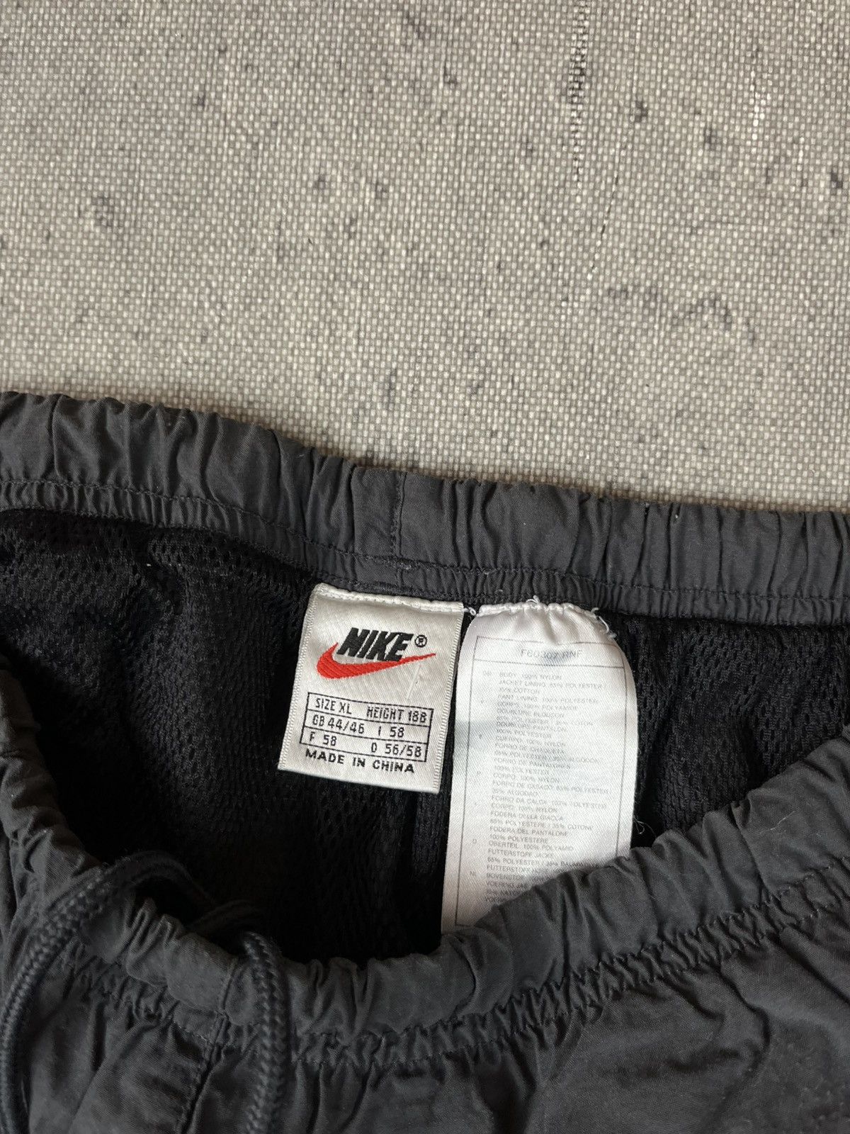 Nike × Vintage Nike - grey loose fit swoosh trackpants Size US 34 / EU 50 - 4 Thumbnail