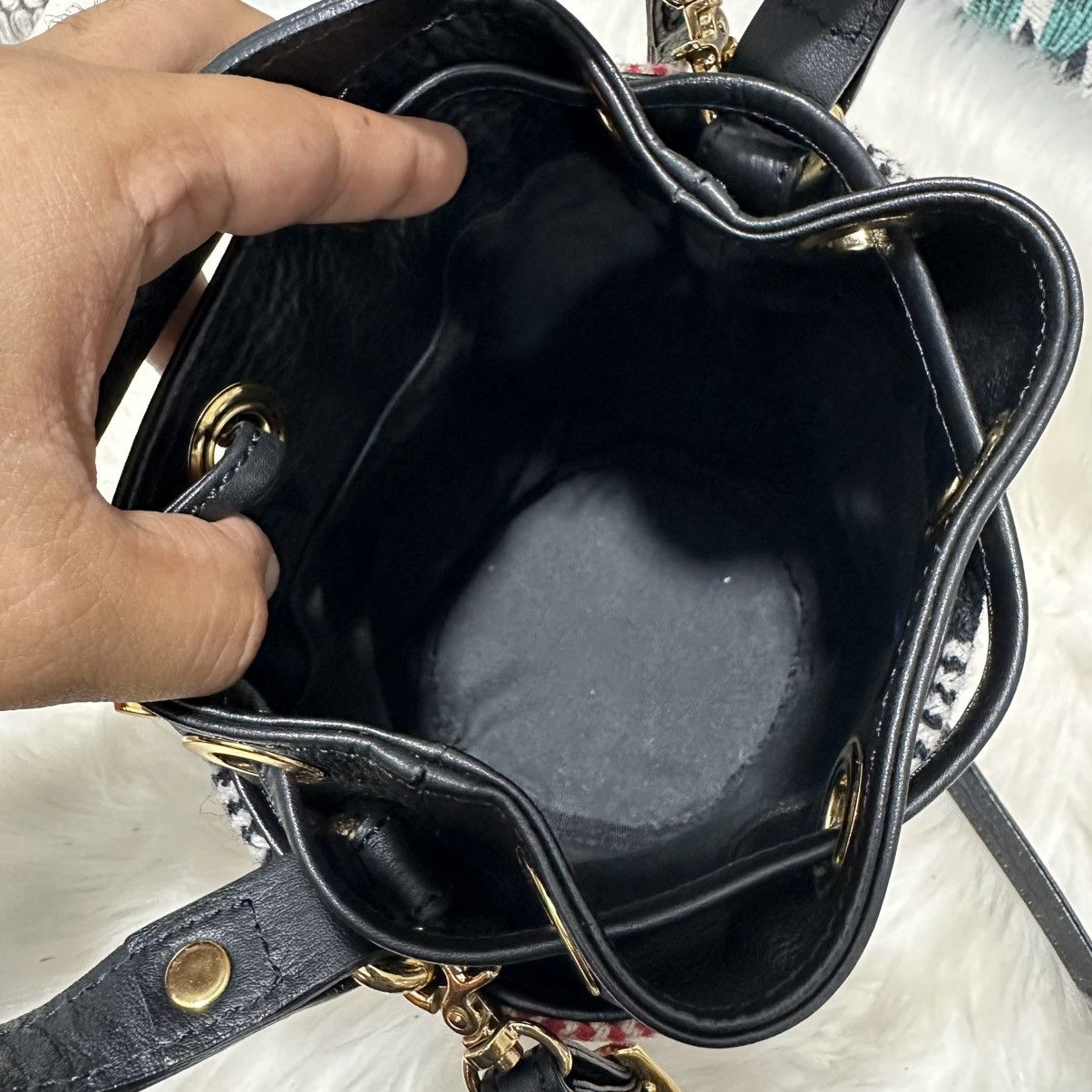 Other Authentic BLUE LABEL CRESTBRIDGE Bucket Crossbody Bag Size ONE SIZE - 8 Thumbnail