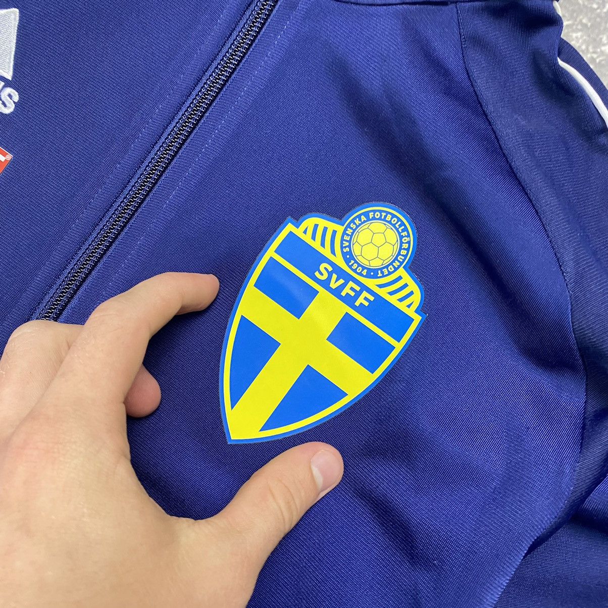 Vintage Vintage Adidas FC Sweden National Team Soccer Sweatshirt Size US XS / EU 42 / 0 - 4 Thumbnail