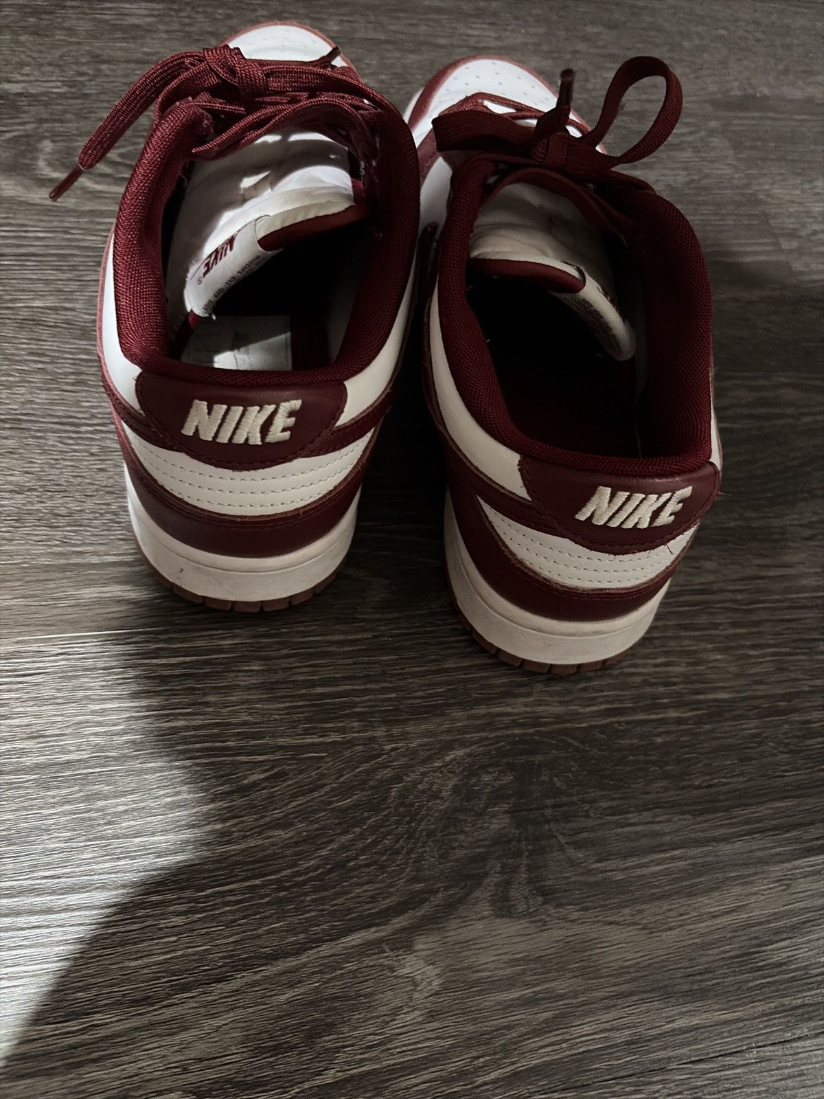 Nike Burgundy dunk low top Size US 9 / EU 42 - 4 Thumbnail