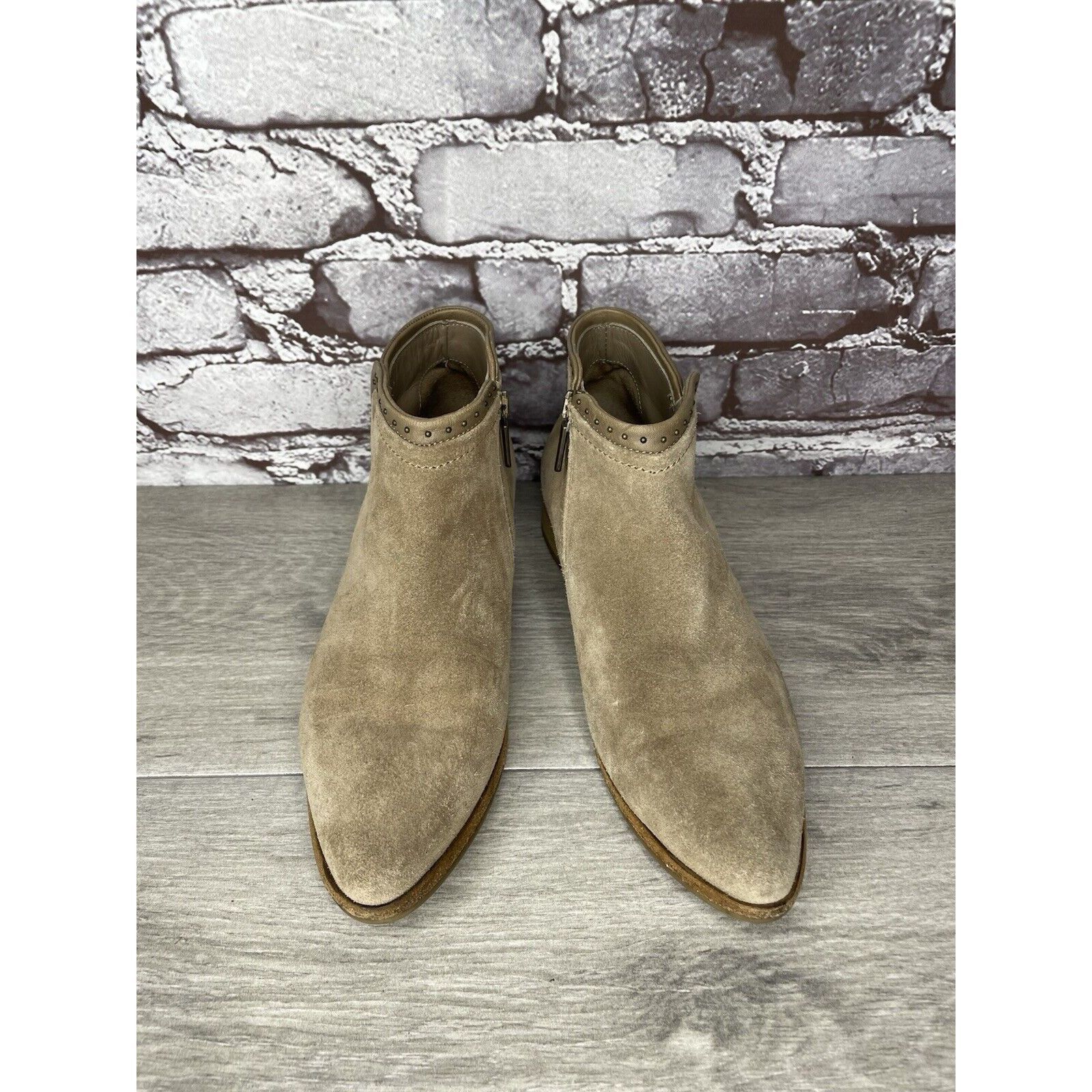 Other ITALEAU Tan Suede Leather Ankle Side Zipper Low Heel Boots W Size US 6.5 / IT 36.5 - 14 Thumbnail