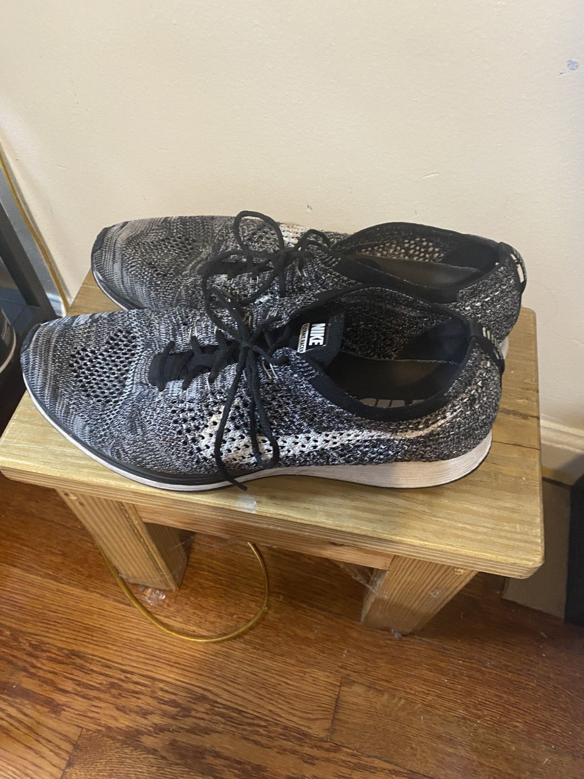 Nike Nike Flyknit Racer Oreo Size US 13 / EU 46 - 3 Thumbnail
