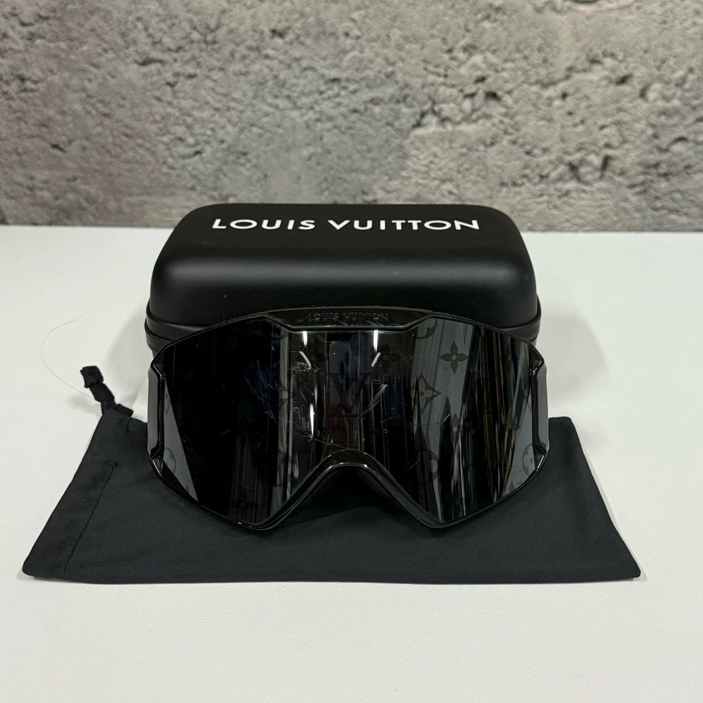 Louis Vuitton Louis Vuitton LV snow goggles Size ONE SIZE - 9 Thumbnail