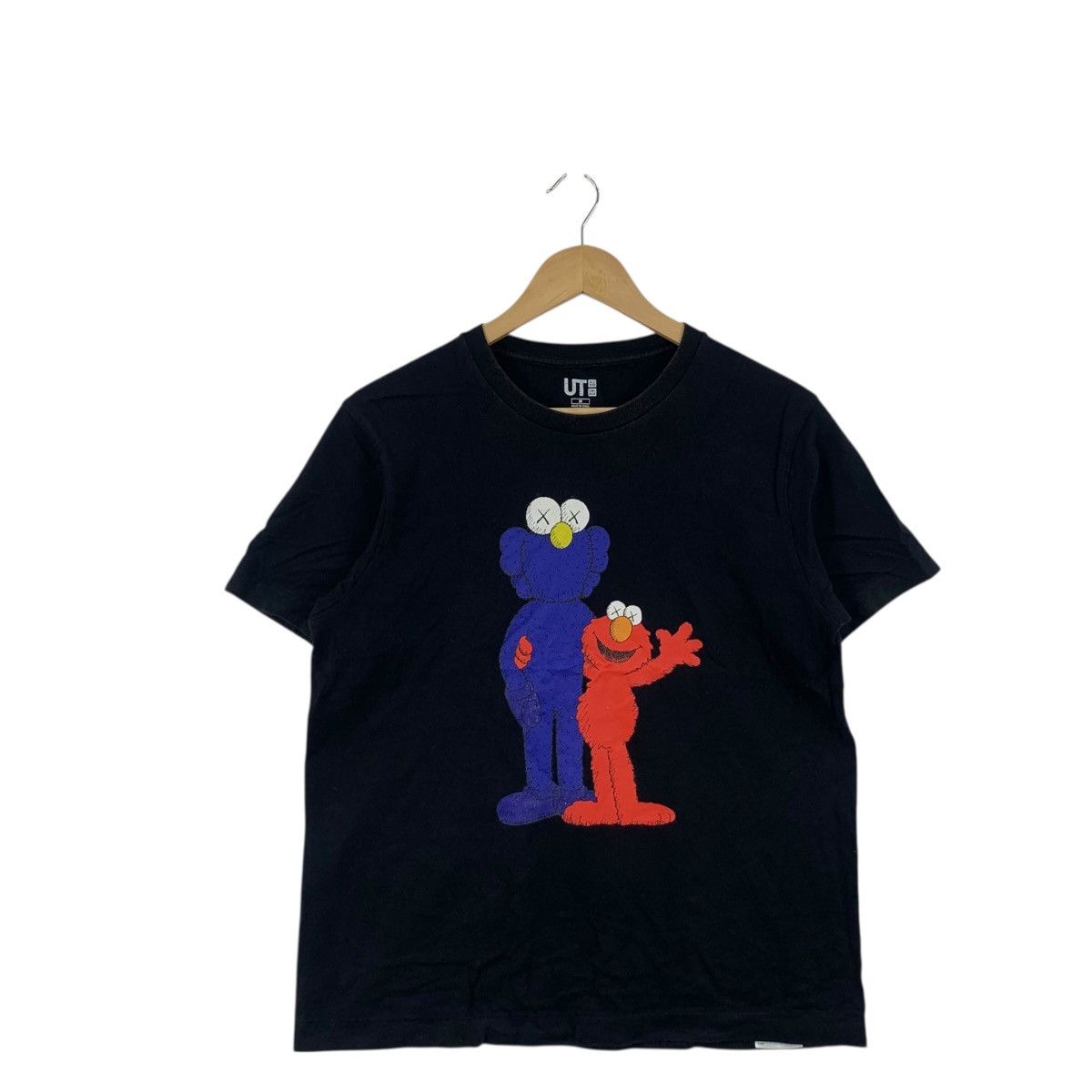 Kaws KAWS x UNIQLO Sesame Street Companion Collection Tee Shirt Size US M / EU 48-50 / 2 - 4 Thumbnail