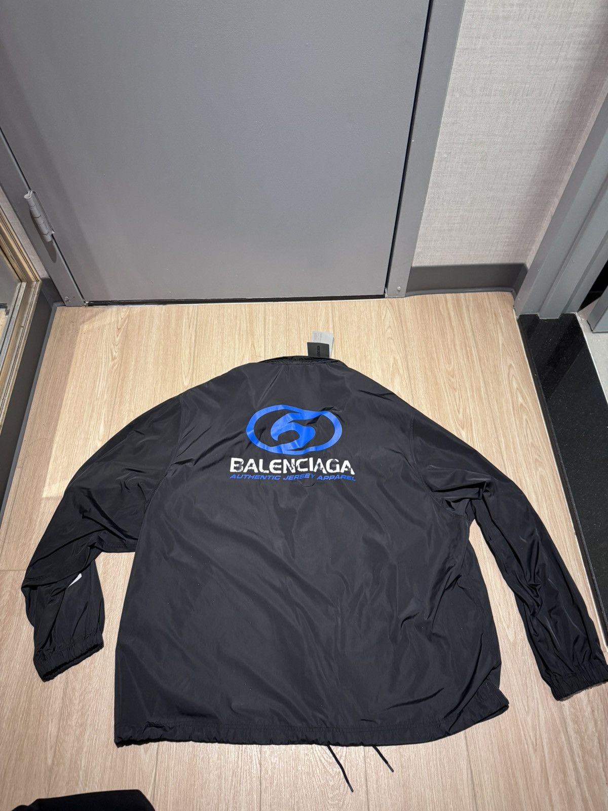 Balenciaga Balenciaga Windbreaker Jacket Jersey Apparel Black L Size US L / EU 52-54 / 3 - 10 Thumbnail