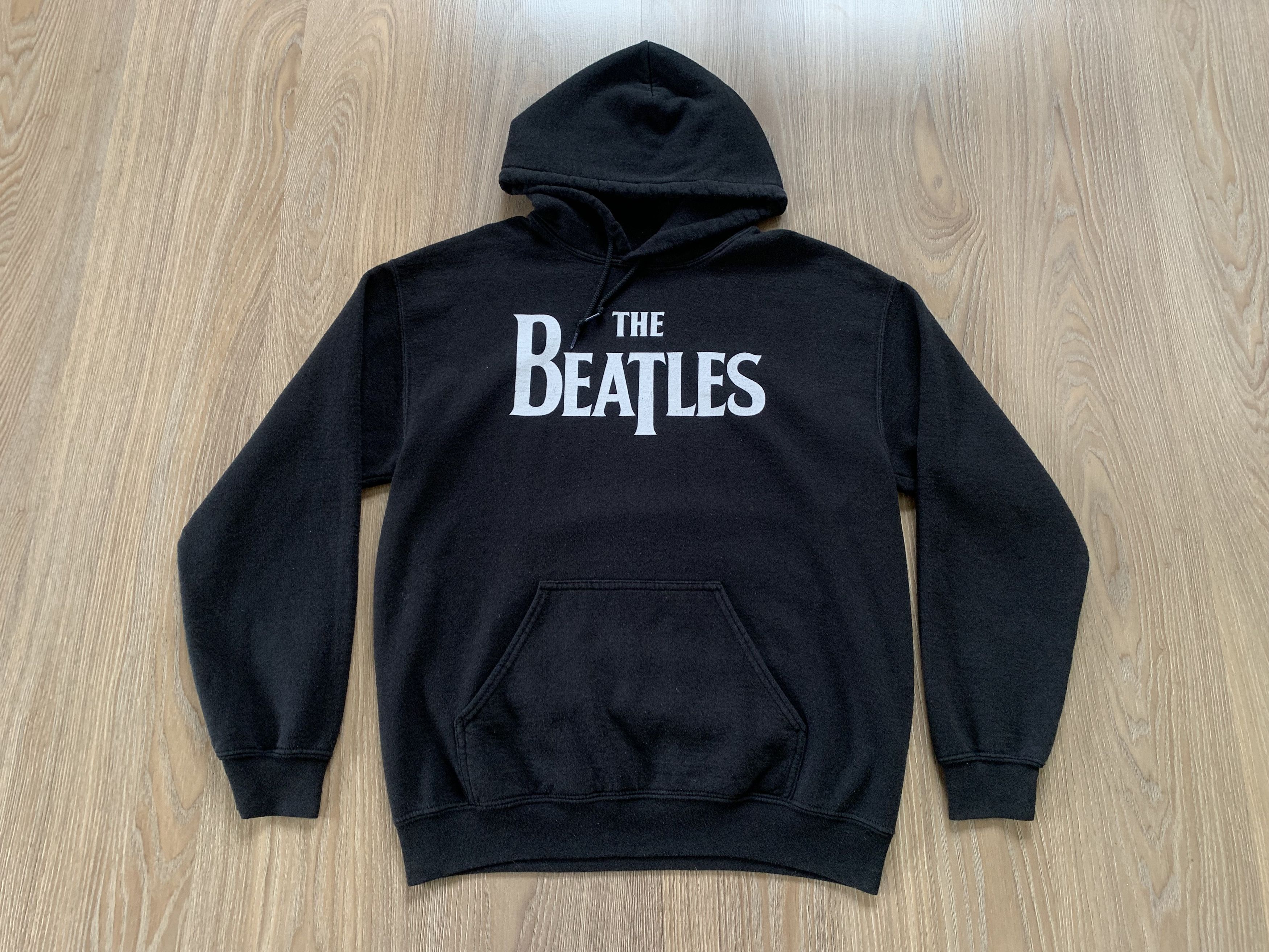 Band Tees The Beatles Gildan Big Logo Black Hoodie 2018 Size US M / EU 48-50 / 2 - 2 Thumbnail
