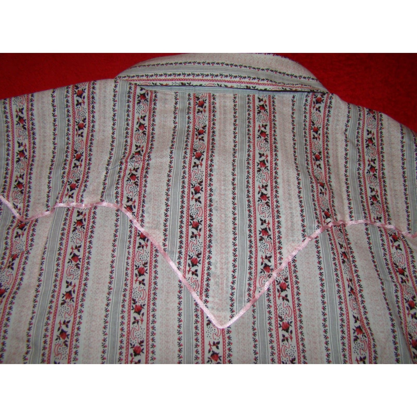 Ariat Ariat Womens Medium Snap Roses Ribbon Trim Western Long Sleeve Shirt Size M / US 6-8 / IT 42-44 - 8 Thumbnail