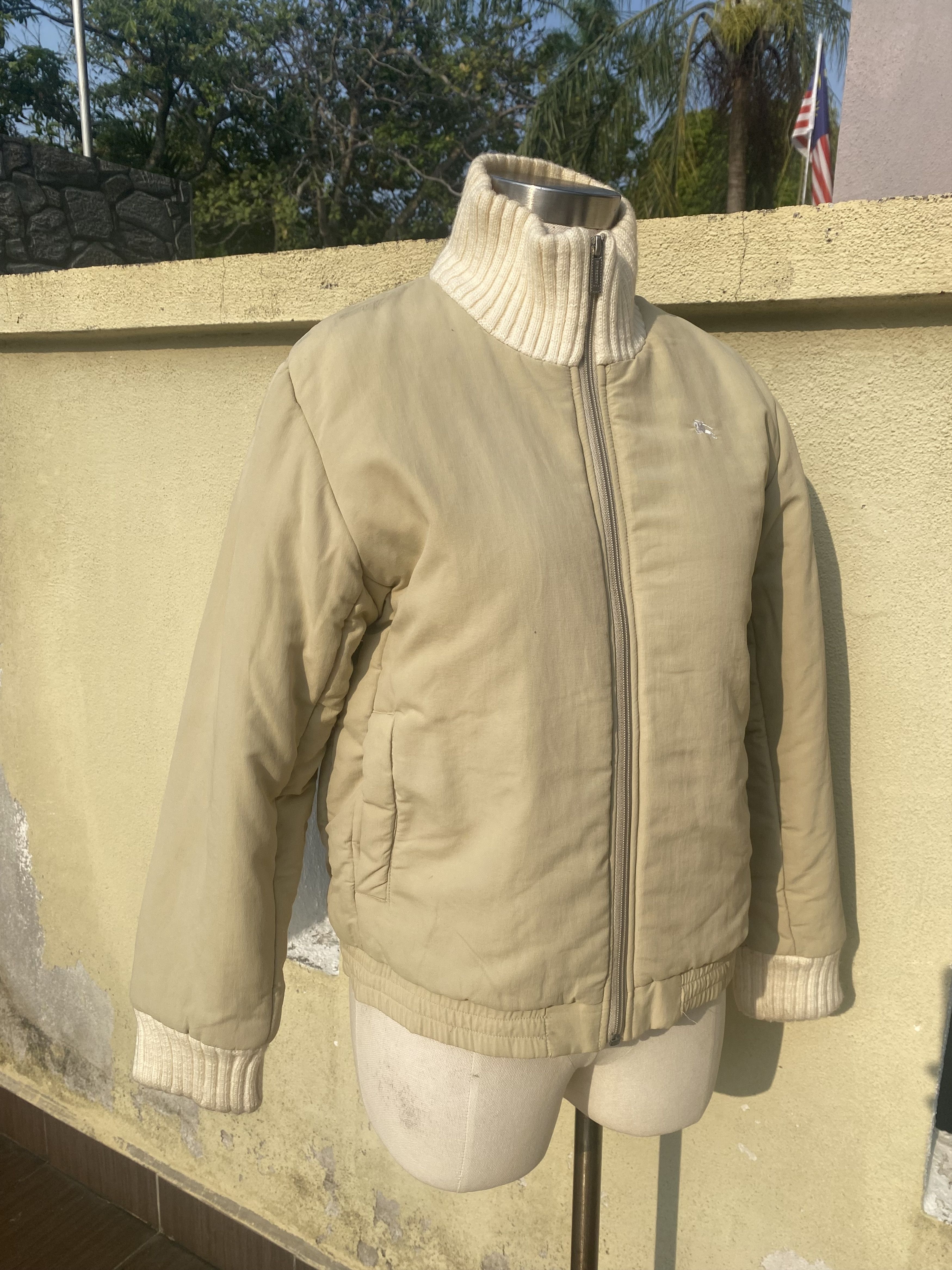Burberry vintage burberry down jacket Size M / US 6-8 / IT 42-44 - 4 Thumbnail