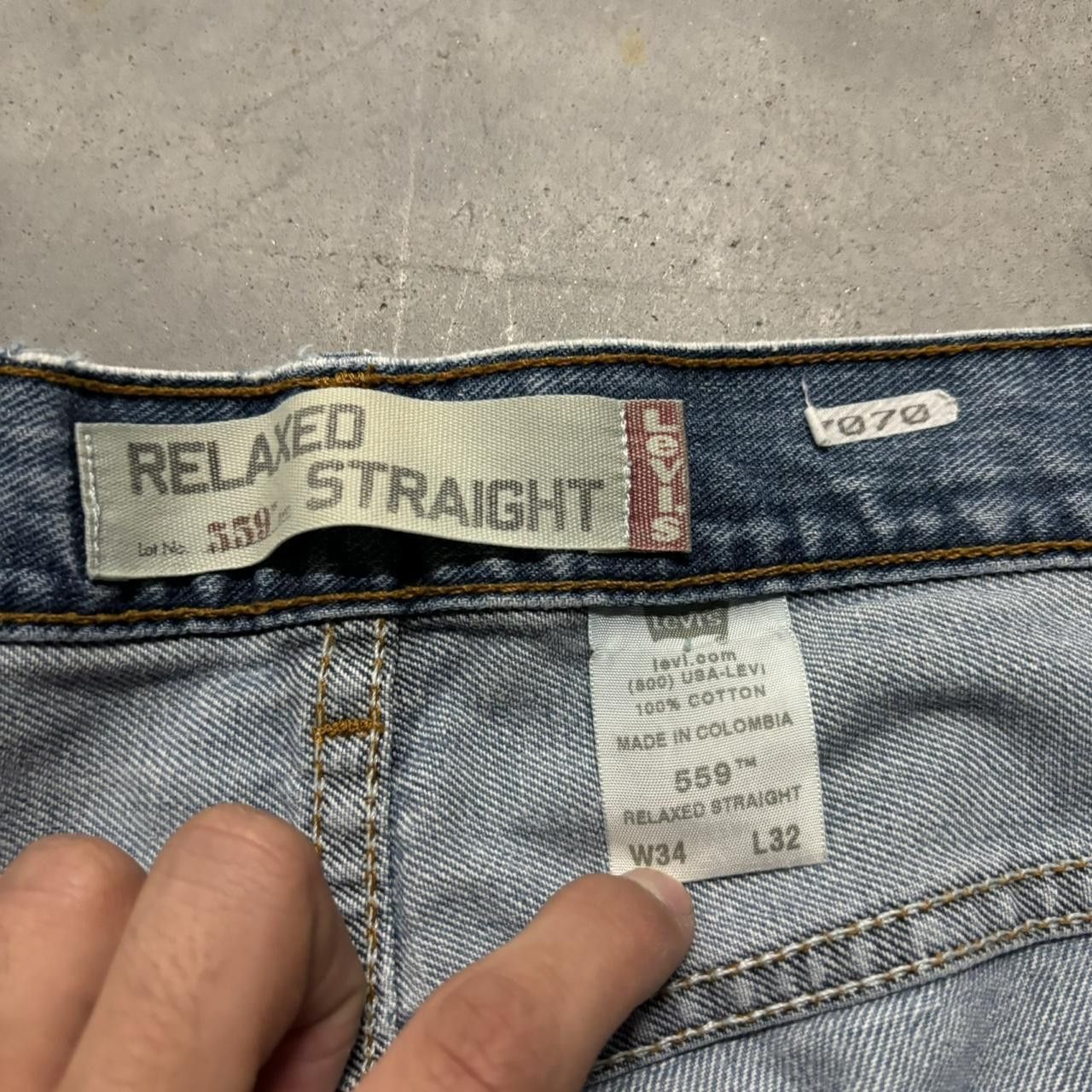 Levi's × Vintage Crazy Vintage Y2K/2000s Baggy Light Wash Levi’s Distressed Skater Denim Jeans! Size US 34 / EU 50 - 8 Thumbnail