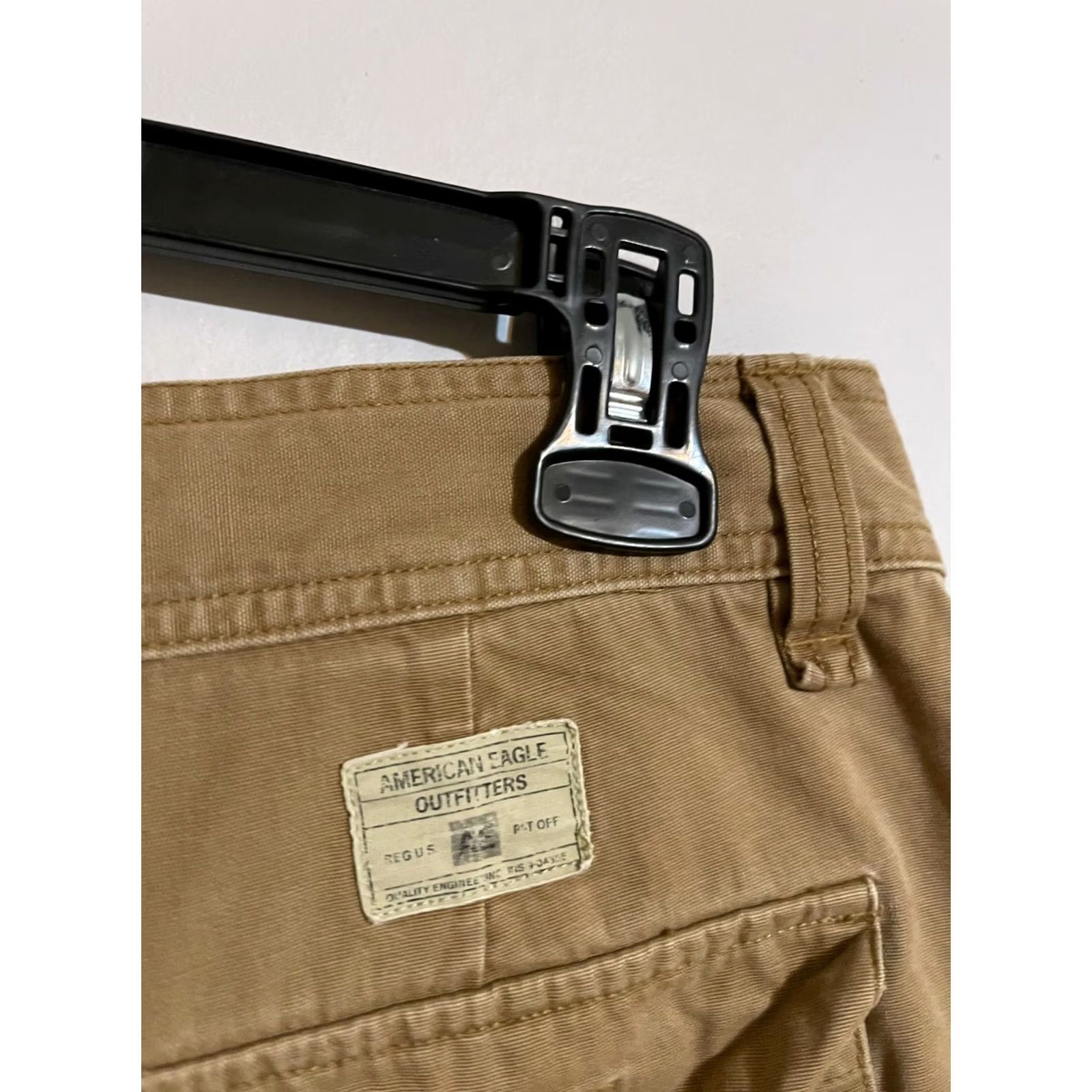 American Eagle Outfitters VINTAGE American Eagle AE Khaki Beige Zip Cargo Shorts Mens 32 Size US 32 / EU 48 - 4 Thumbnail