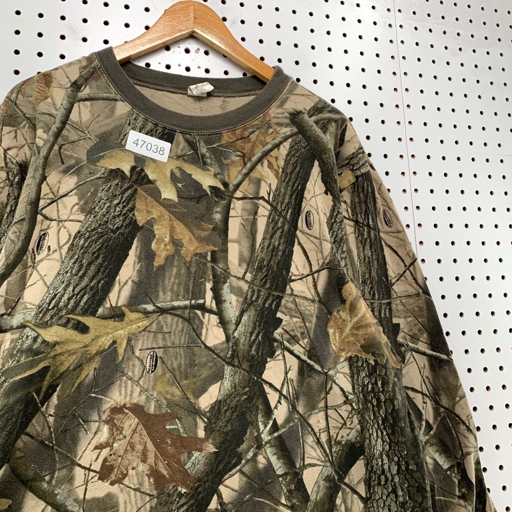 Vintage Outback Outfitters Camouflage Shirt Mens XL Long Sleeve Outdoor Reat Tree Beige Cotton Crew Neck T-Shirt Mens Camouflage Shirt Size US XL / EU 56 / 4 - 6 Thumbnail