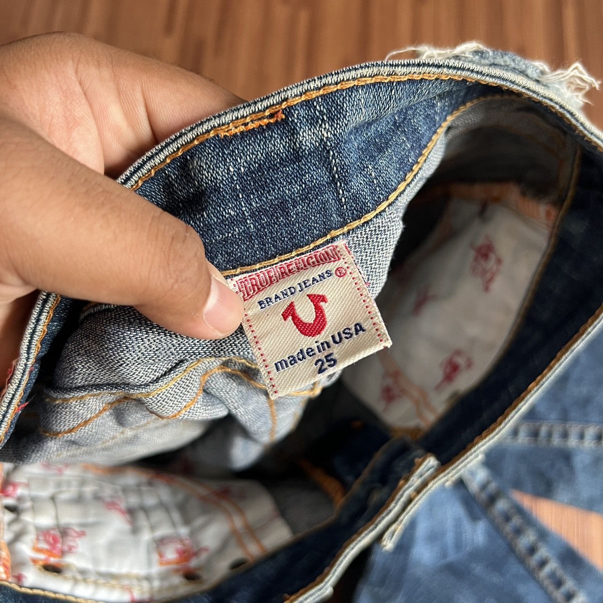 True Religion “VINTAGE” TRUE RELIGION FLARE JEANS Size 29" - 14 Thumbnail