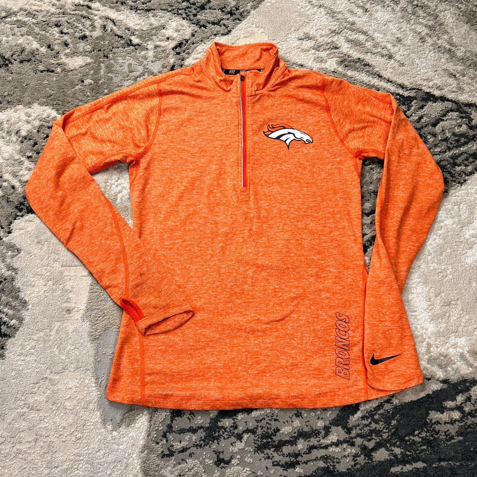 Nike Nike Dri Fit Training Top sz S Denver Broncos Football NFL Size US S / EU 44-46 / 1 - 1 Thumbnail