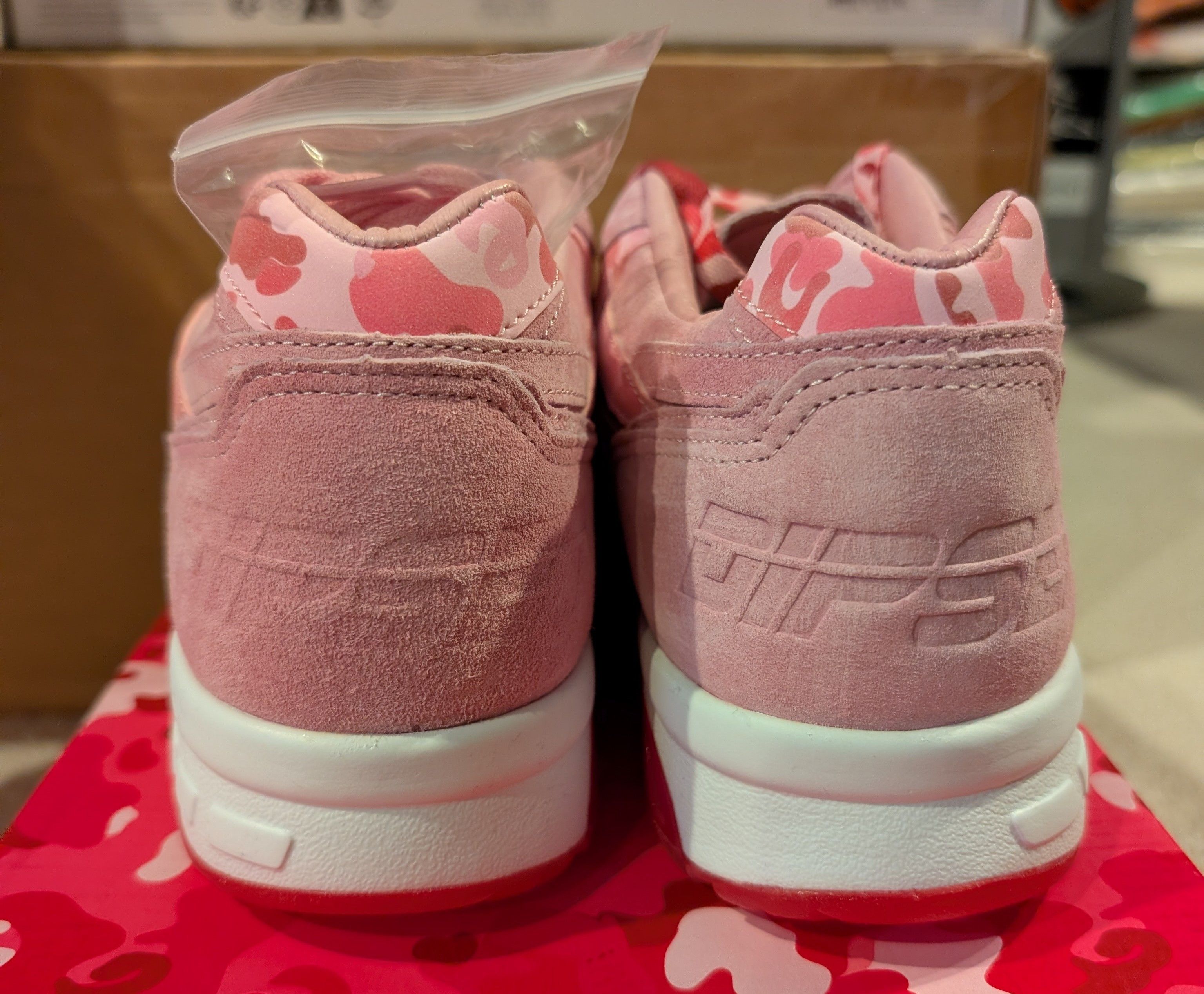 Reebok Reebok Ventilator Supreme 'Camron' Fleebok 2 Pink BS7004 Size US 10 / EU 43 - 9 Thumbnail
