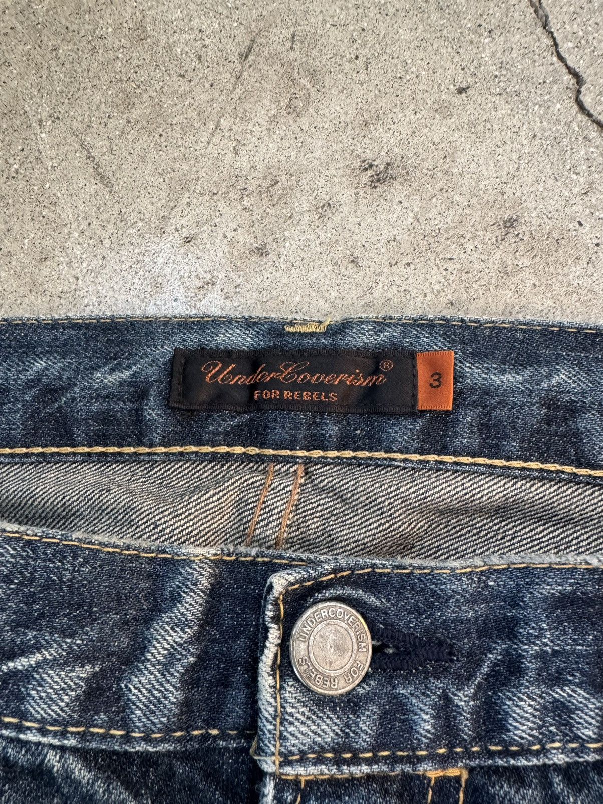 Jun Takahashi × Undercover ARCHIVE UNDERCOVER AW06 GURUGURU BUG DENIM JEANS Size US 32 / EU 48 - 3 Thumbnail