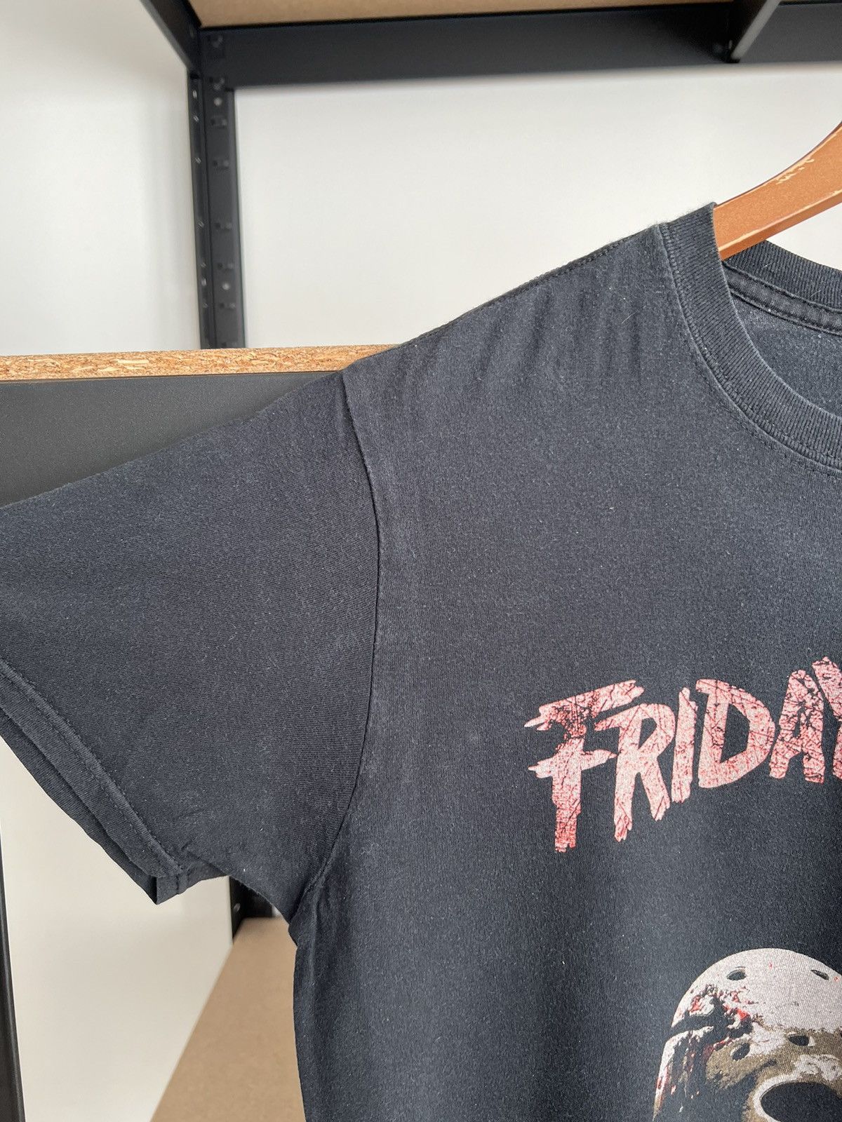 Expert Horror Vintage 2010s Friday the 13th Horror Movie Black T-shirt Size US M / EU 48-50 / 2 - 10 Thumbnail