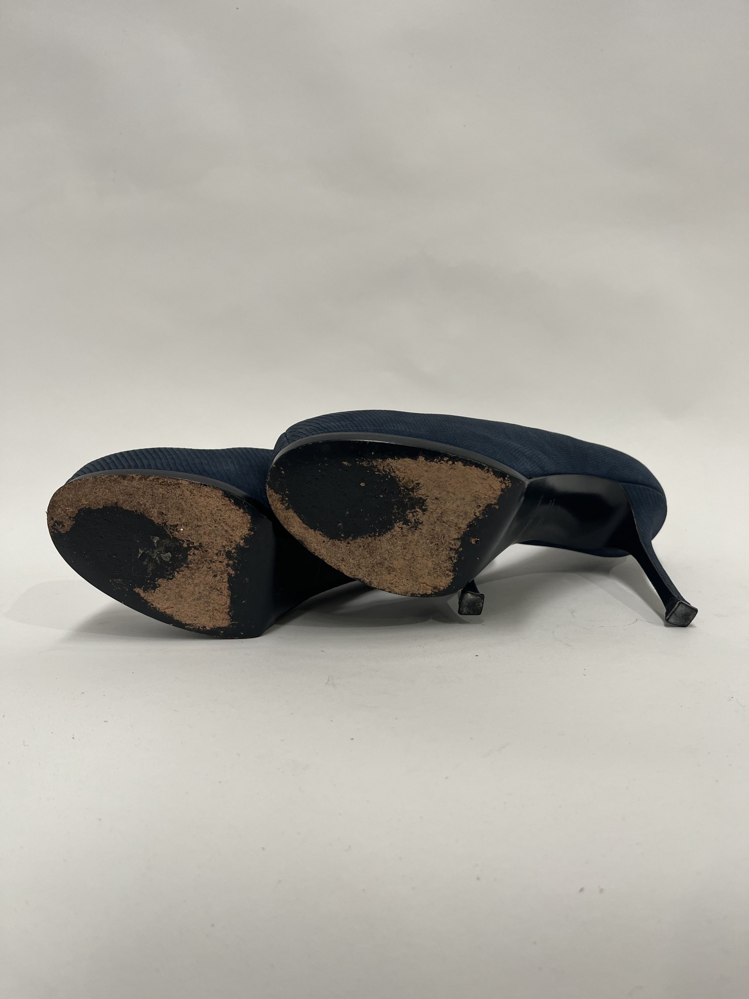 Yves Saint Laurent Blue Snakeskin Print Pumps Size US 7 / IT 37 - 8 Thumbnail