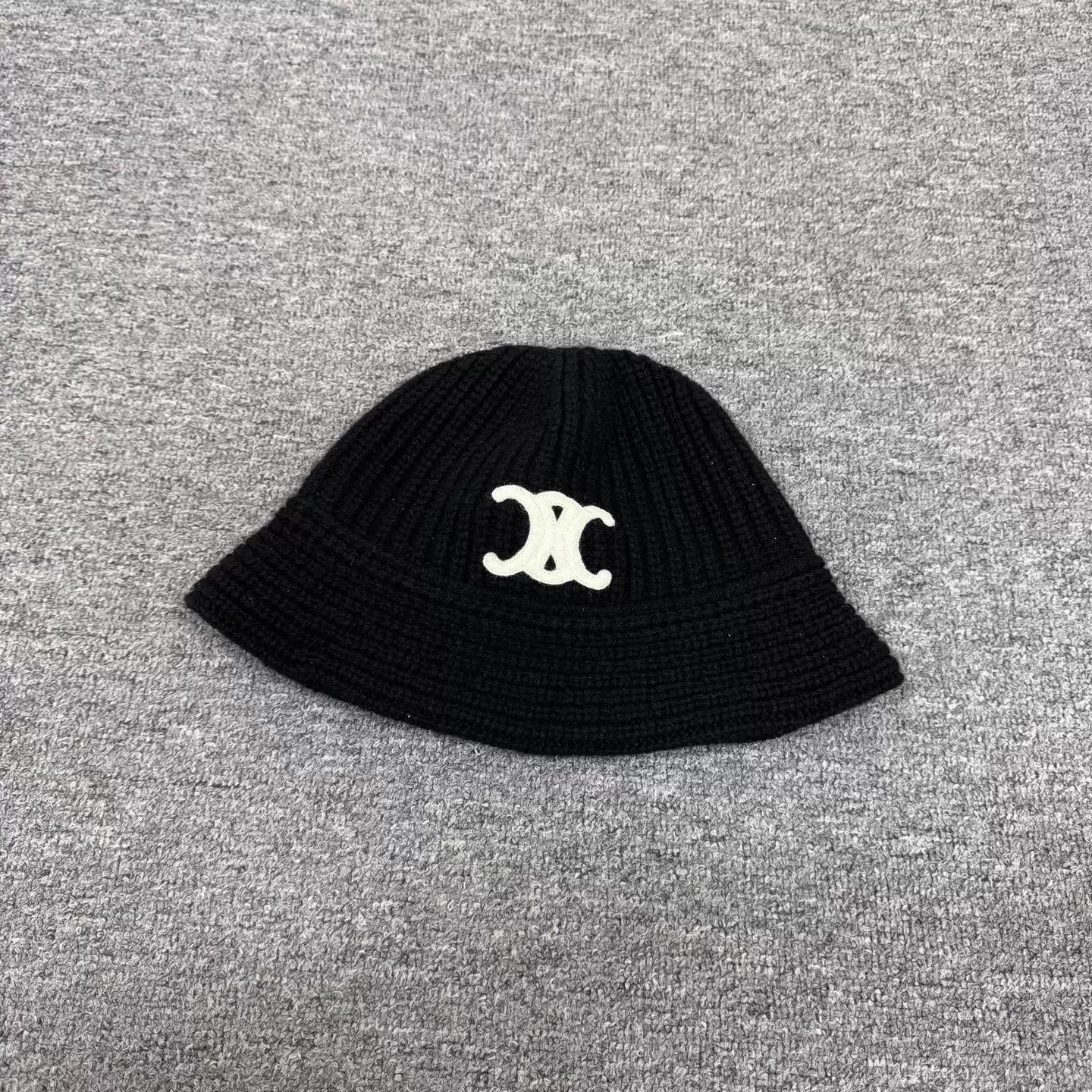 Celine Celine Triomphe Logo Knit Bucket Hat Black & White 99 New Size ONE SIZE - 1 Thumbnail