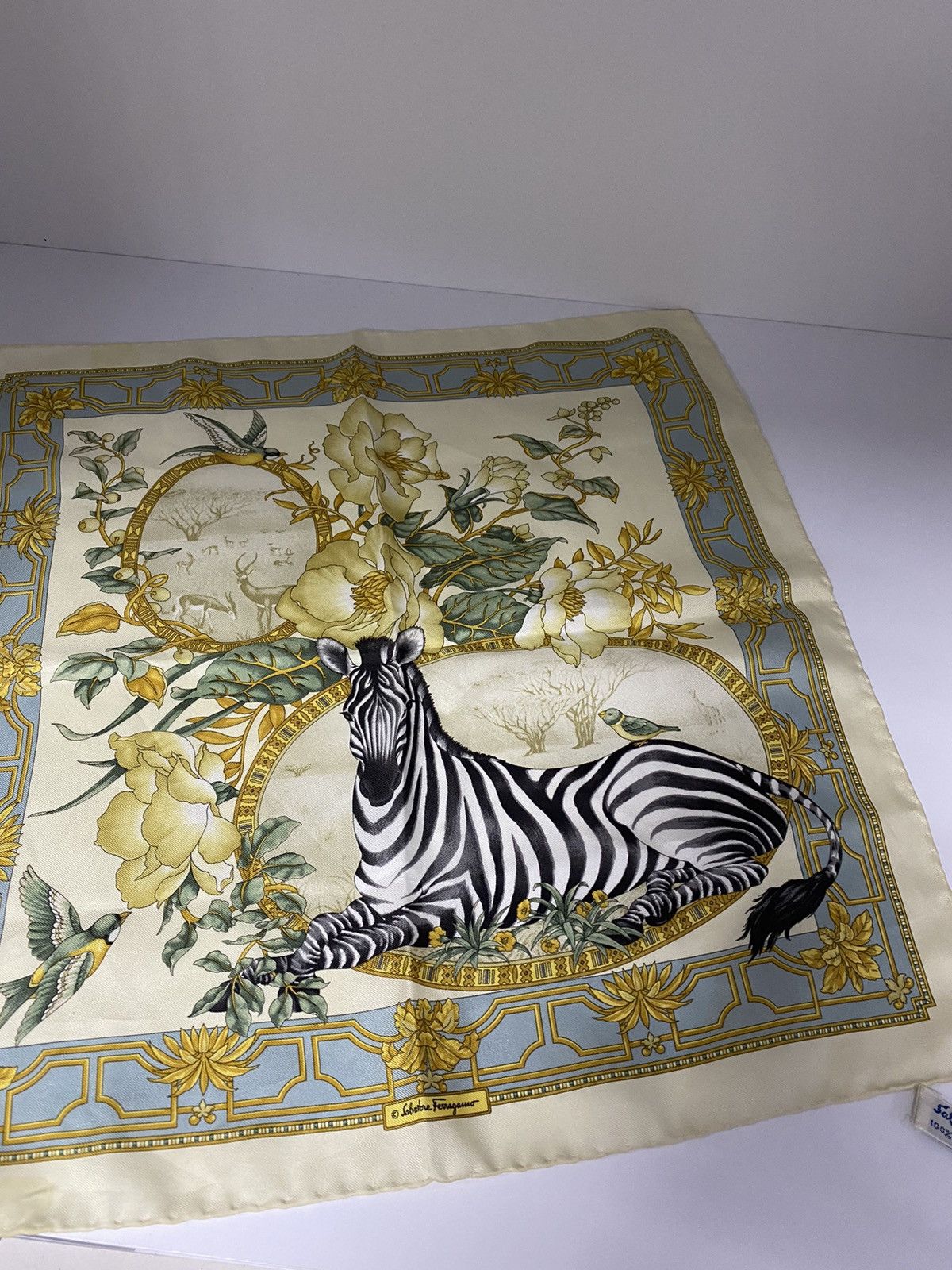 Salvatore Ferragamo × Vintage Vintage Salvatore Ferragamo Scarf Zebra Pattern Size ONE SIZE - 7 Thumbnail