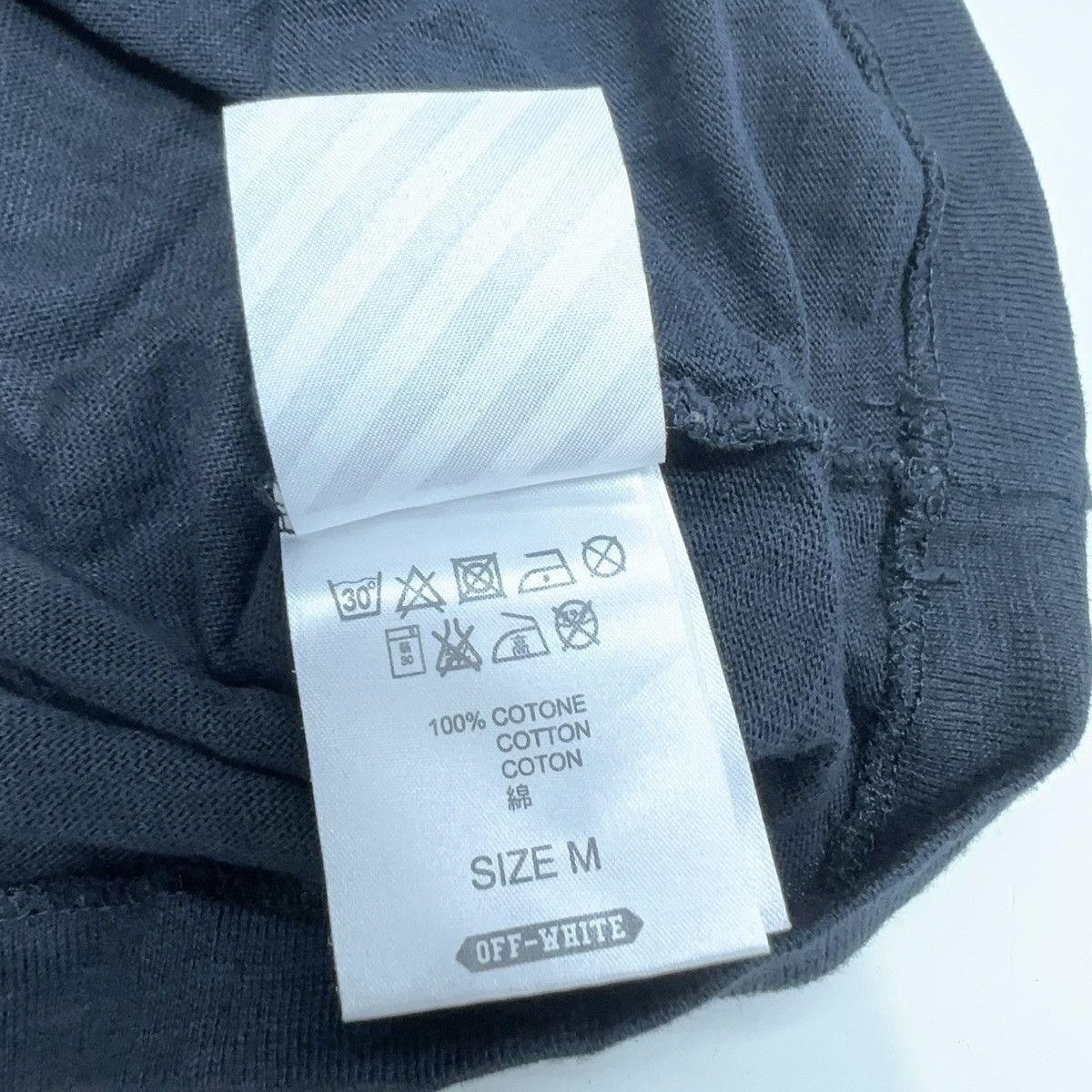 Off-White Off-White c/o Virgil Abloh black long-sleeve T-shirt Size US M / EU 48-50 / 2 - 3 Thumbnail