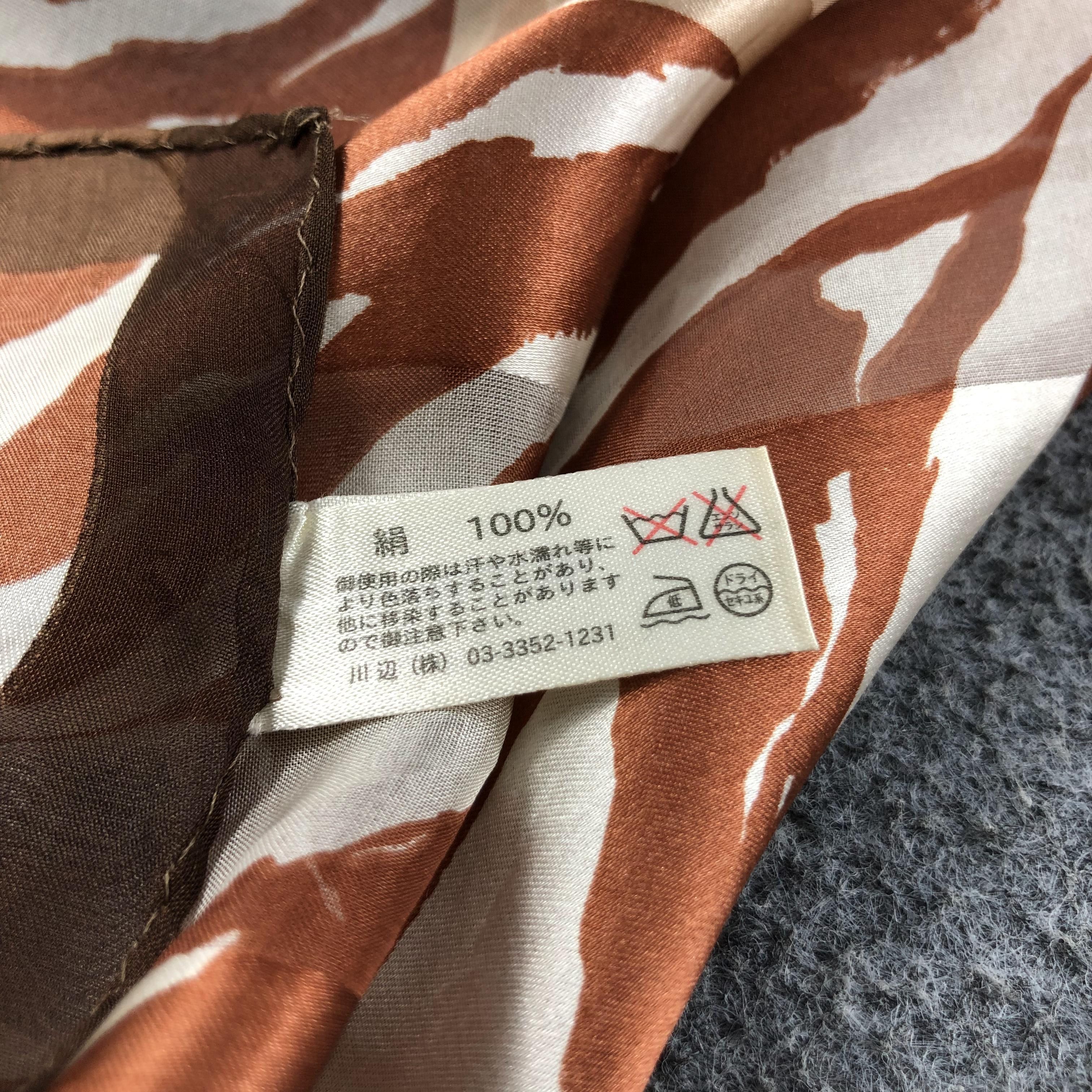 Mario Valentino Vintage Mario Valentino Slit Thread Silk Scarf M356 Size ONE SIZE - 9 Thumbnail