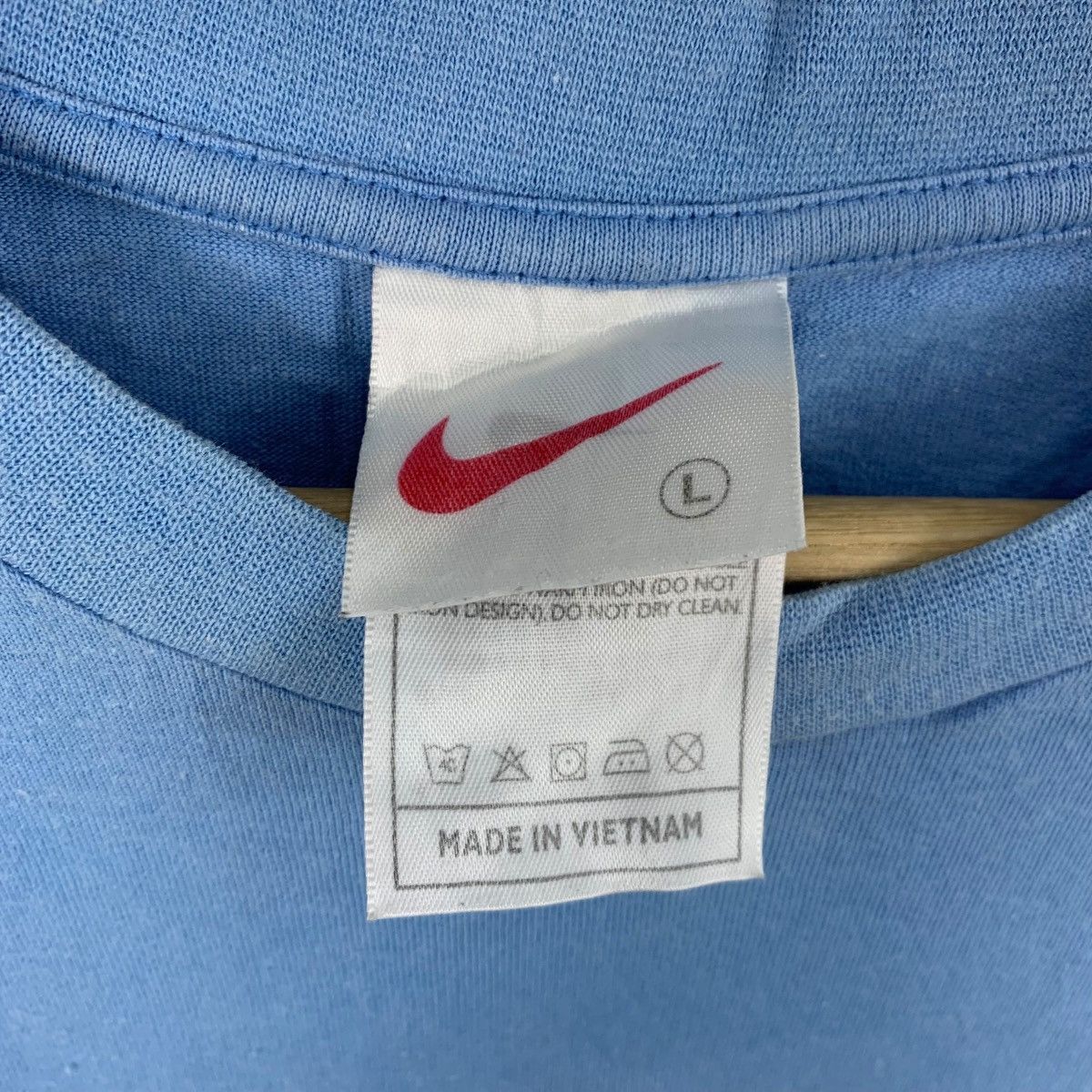 Nike Vintage 90’ NIKE SWOOSH Embroidered Logo Tee Shirt Top Size US L / EU 52-54 / 3 - 5 Thumbnail