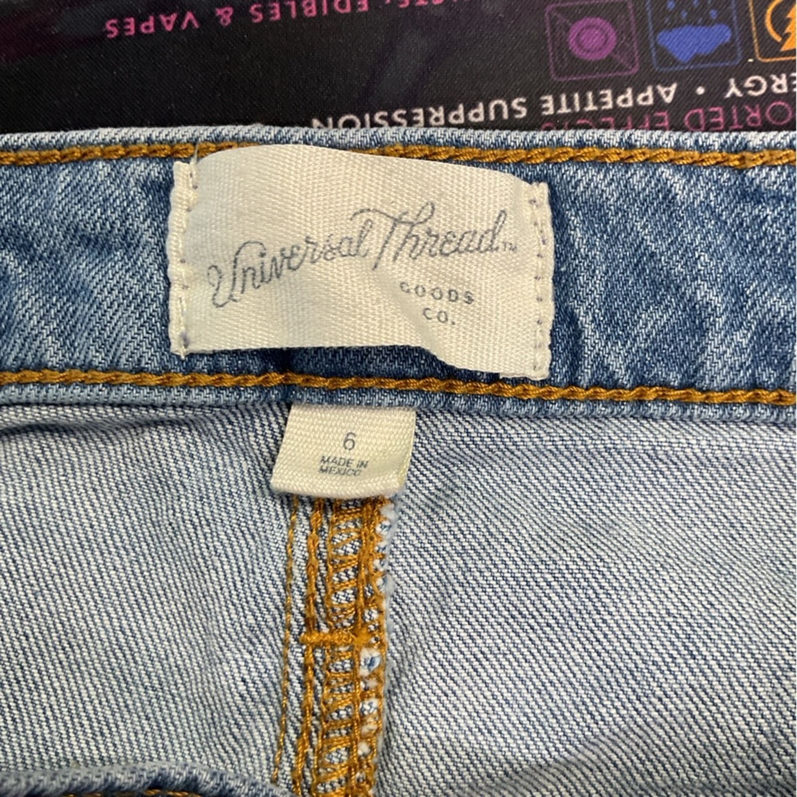 Vintage Universal Threads Women’s Mini Skirt Size 28" / US 6 / IT 42 - 3 Thumbnail