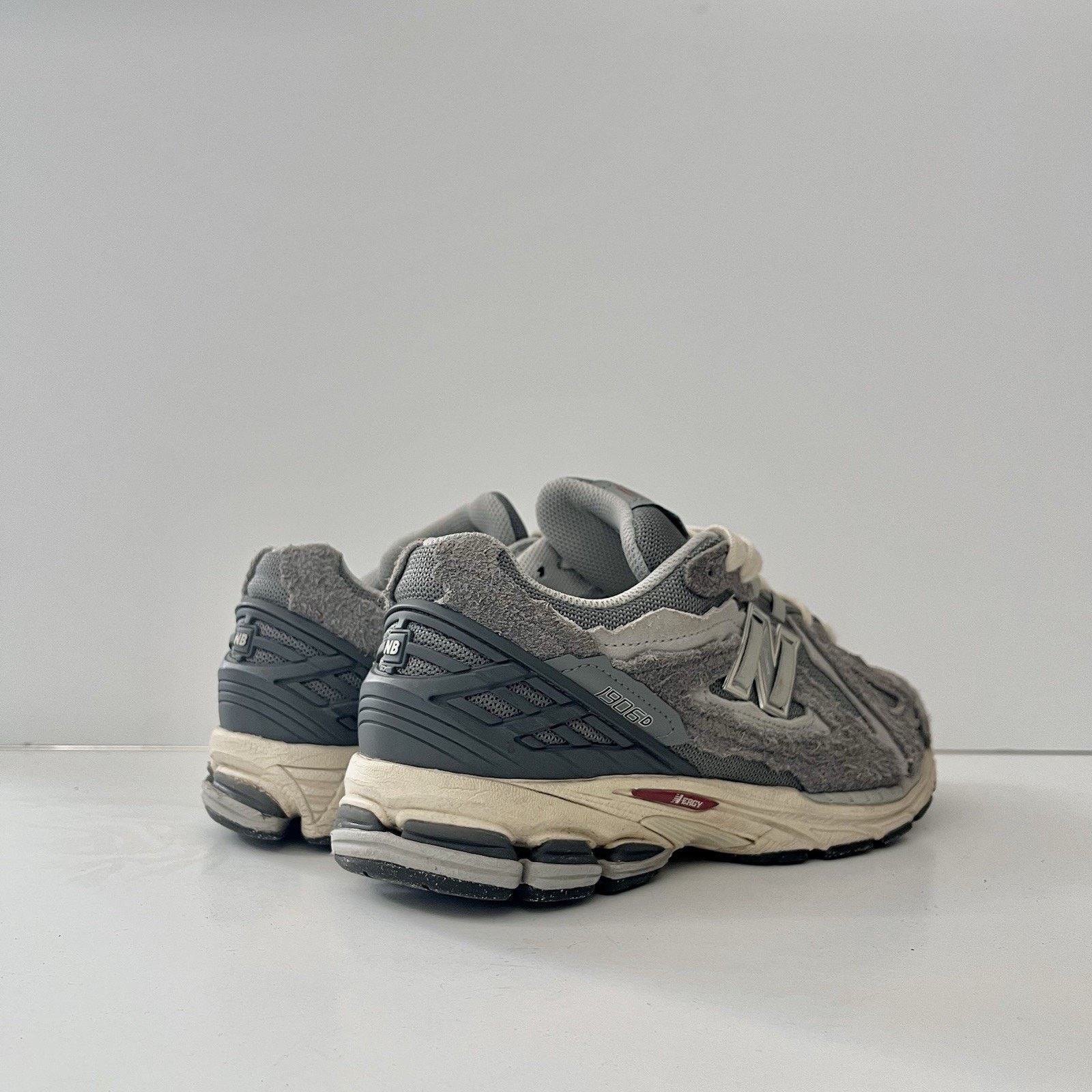 New Balance 2023 New Balance 1906D Protection Pack M1906DA Sz 8.5 Size US 8.5 / EU 41-42 - 4 Thumbnail