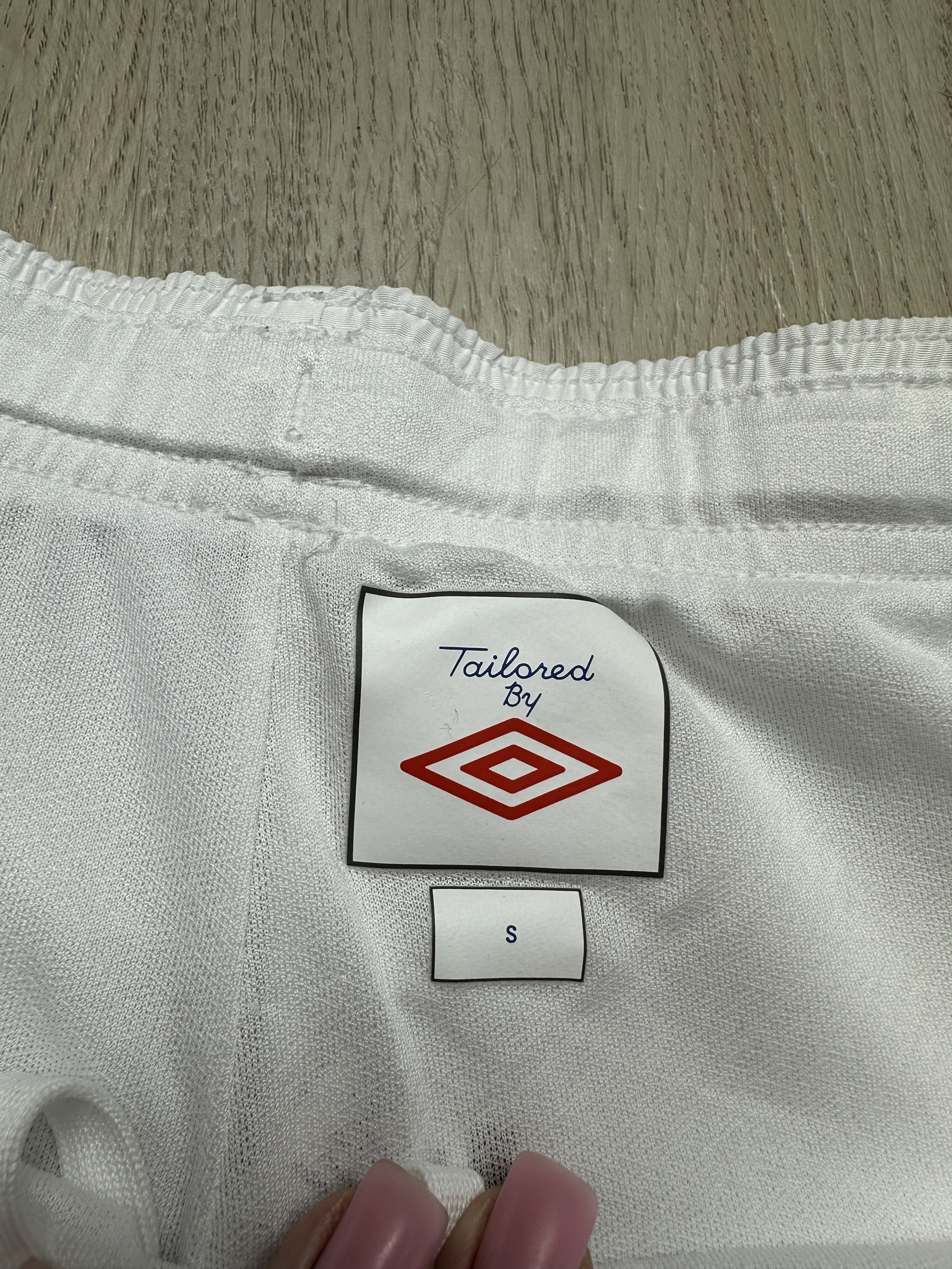 Umbro Northern Ireland Umbro Football Soccer Shorts Size US 30 / EU 46 - 6 Thumbnail