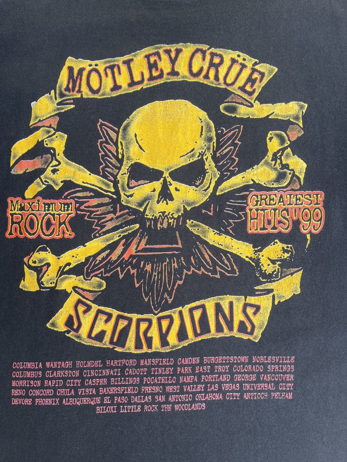 Band Tees Rarest🔥Vtg MOTLEY CRUE x SCORPIONS Greatest Hit’s 99 Size US XL / EU 56 / 4 - 12 Thumbnail