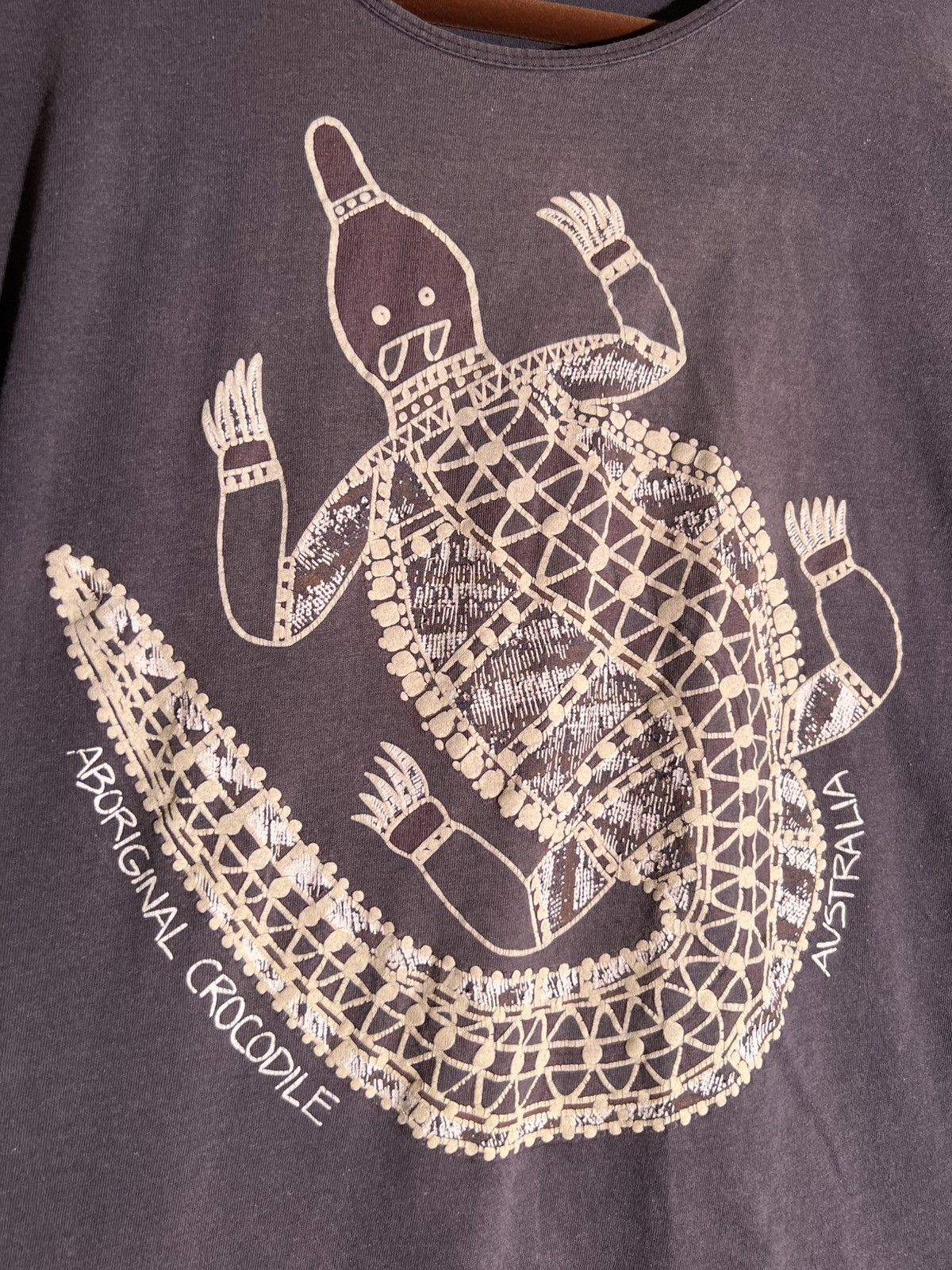Vintage 90's 2000's Y2K Vintage Crocodile Australia Art Retro Shirt Size US M / EU 48-50 / 2 - 6 Thumbnail