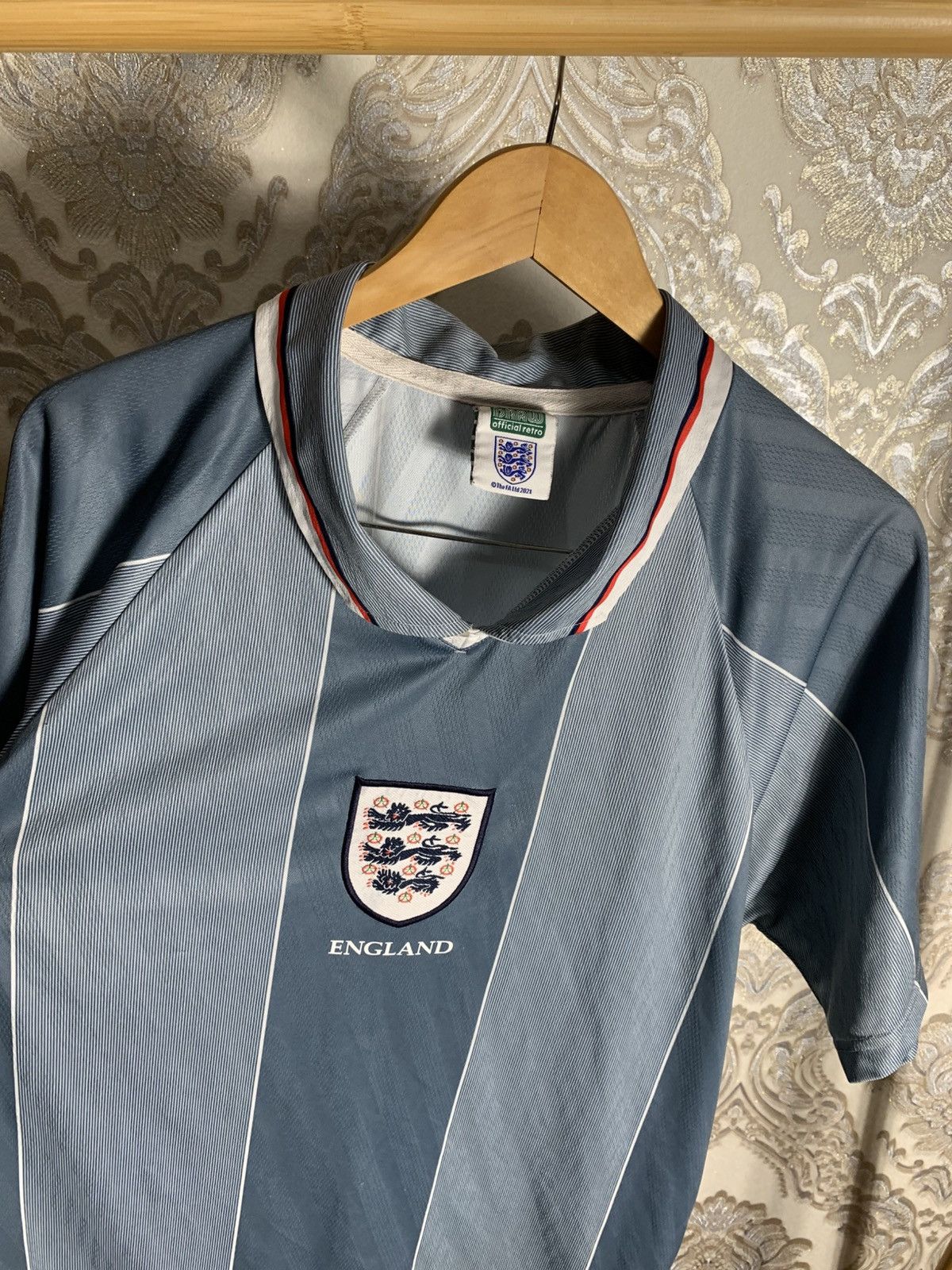 Vintage VERY RARE UMBRO ENGLAND RETRO SOCCER JERSEY MANCHESTER 90s Size US L / EU 52-54 / 3 - 2 Thumbnail