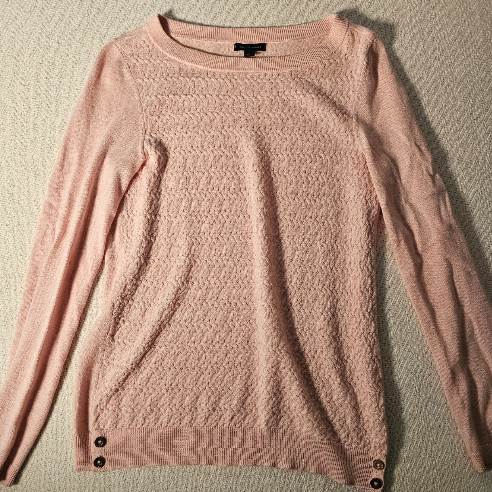 Tommy Hilfiger VINTAGE Tommy Hilfiger Sweater Women’s Medium Pink Pullover Casual Preppy Long Sleeve Knit Button Accents Size M / US 6-8 / IT 42-44 - 5 Thumbnail
