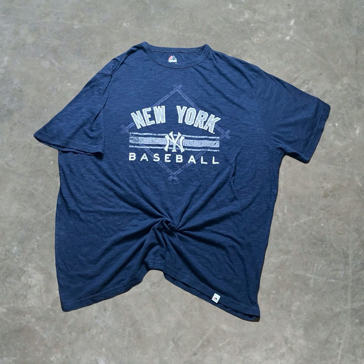 MLB × Majestic × New York Yankees Majestic Athletic New York Yankees Graphic T Shirt Navy Blue Size US XXL / EU 58 / 5 - 1 Thumbnail